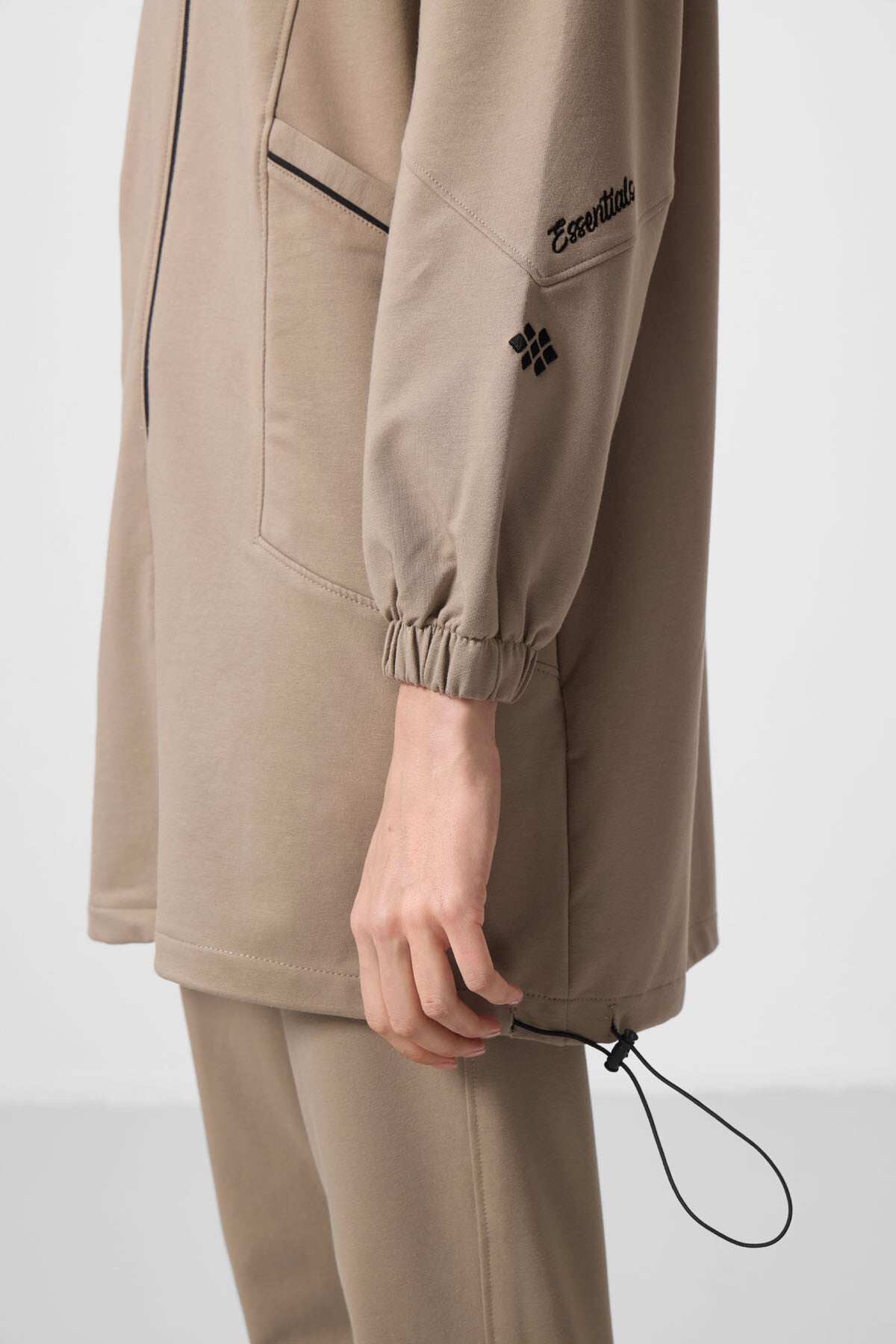 Koyu Bej Dik Yaka Fermuarlı Rahat Form Kadın Eşofman Tunik Takım - 95345