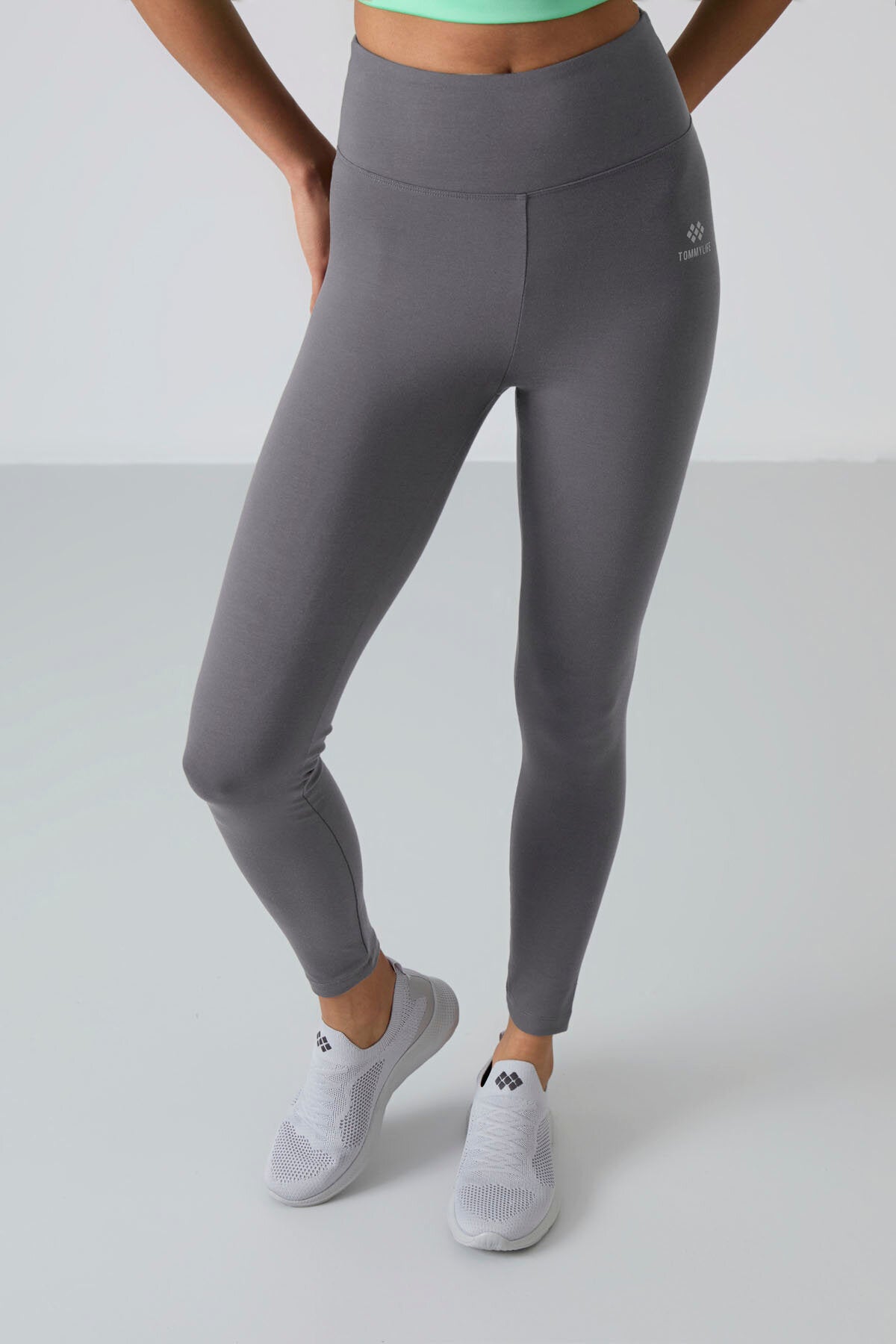 Koyu Gri Yüksek Bel Toparlayıcı Slim Fit Dar Paça Kadın Tayt - 94011