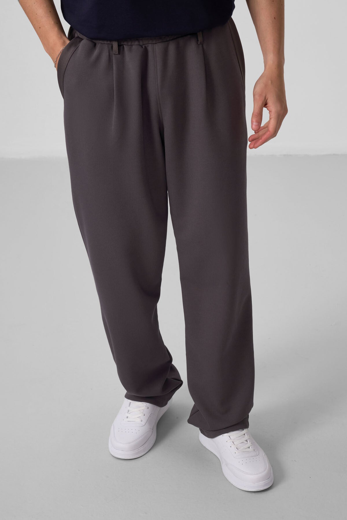 Koyu Gri Yüzeyi Dokulu Rahat Form Palazzo Erkek Pantolon - 82163