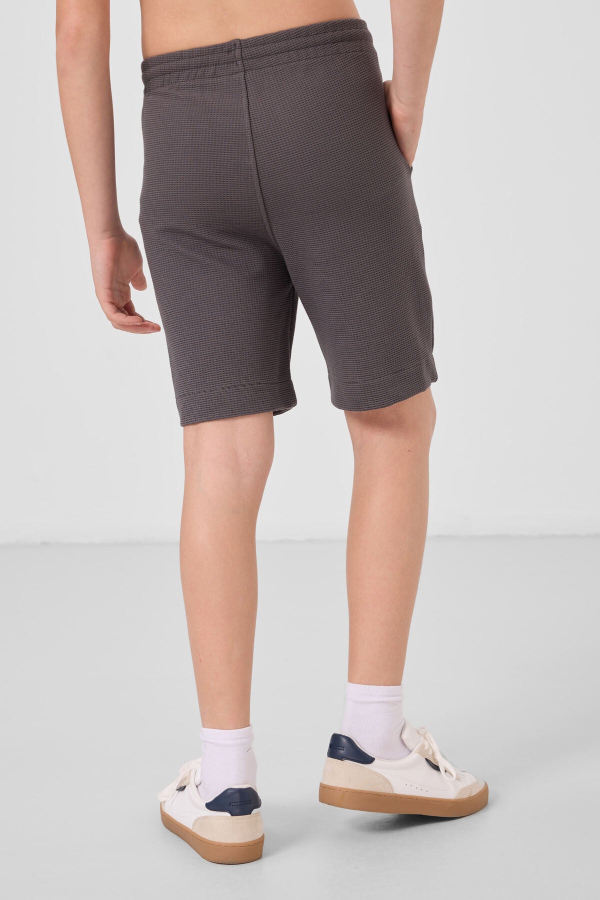 Koyu Gri Pamuklu Yumuşak Dokulu Standart Fit Basic Erkek Çocuk Şort - 11289