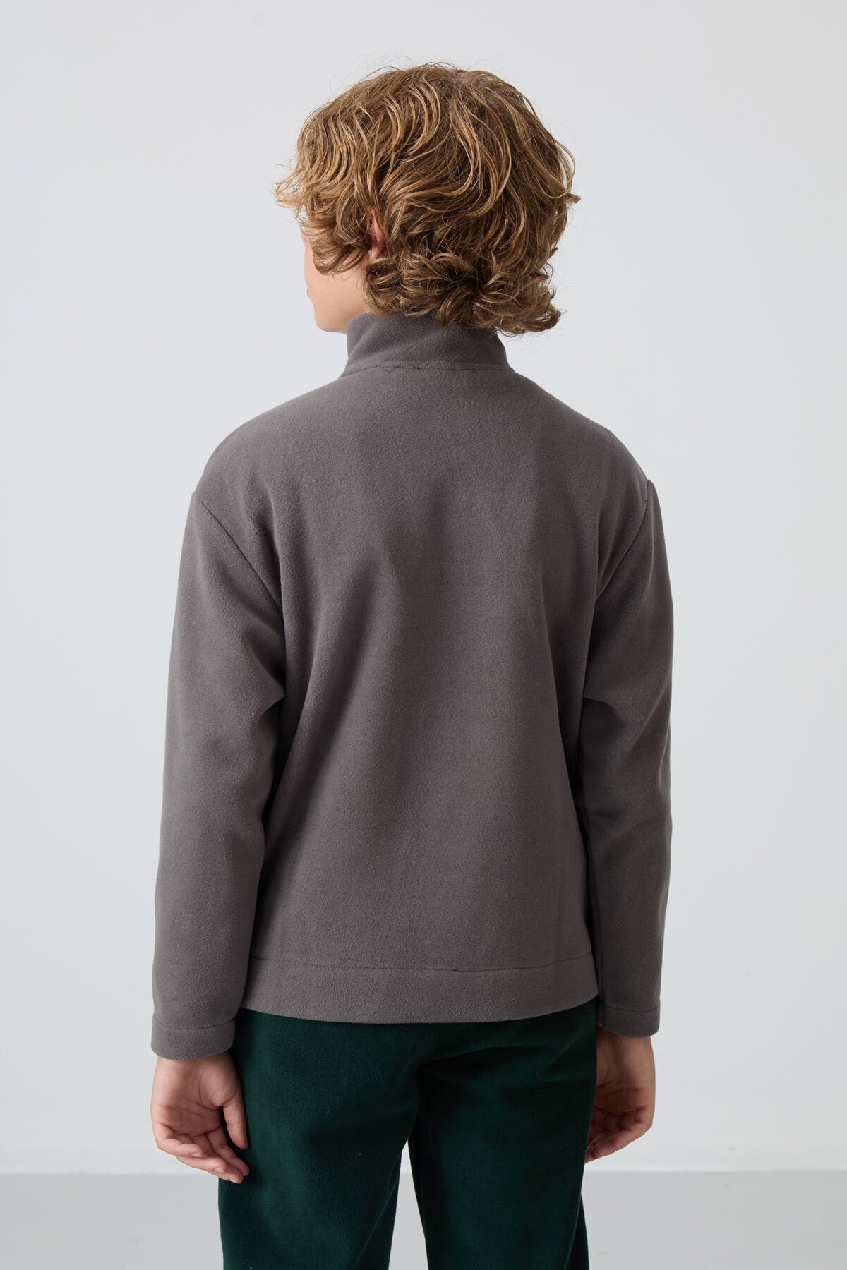 Koyu Gri Kalın Yumuşak Dokulu Standart Fit Nakışlı Polar Erkek Çocuk Sweatshirt - 11221