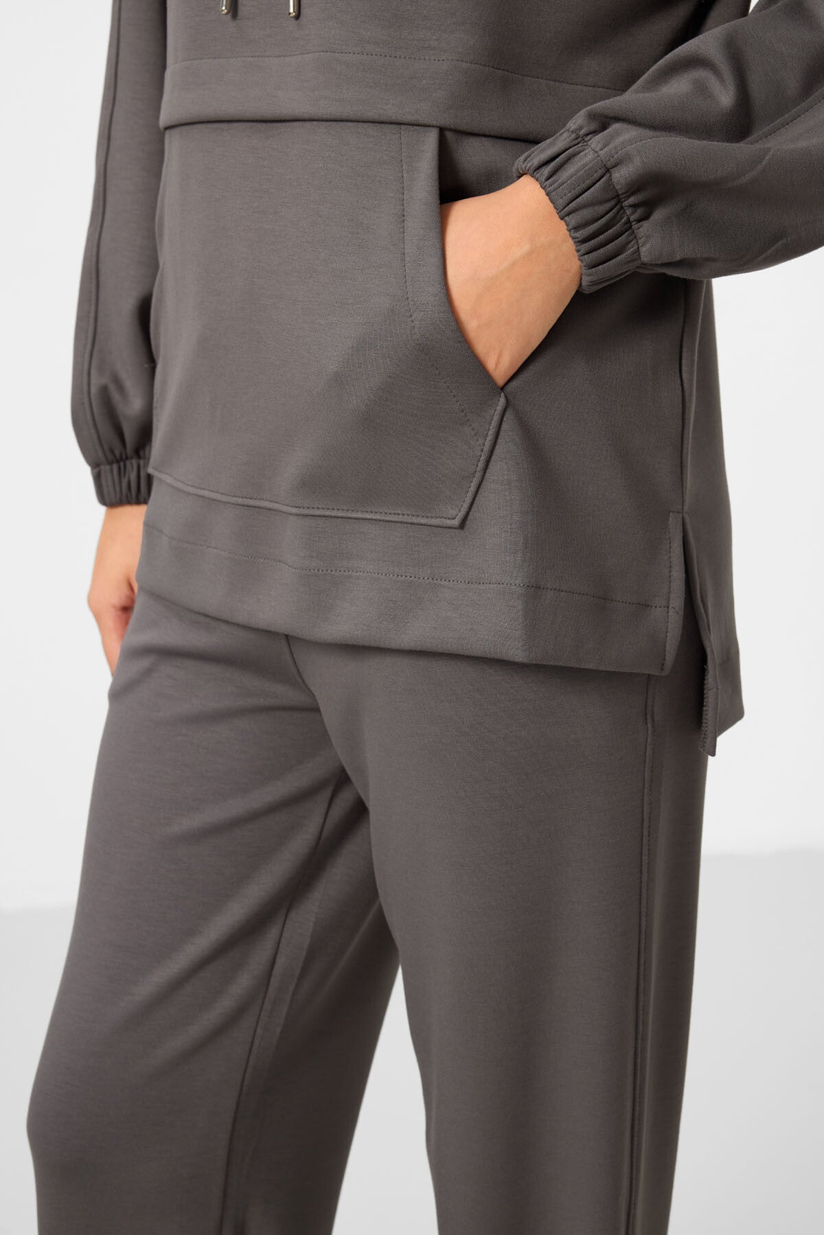 Koyu Gri Yumuşak Dokulu Kapüşonlu Oversize Kadın Eşofman Tunik Takım - 95348