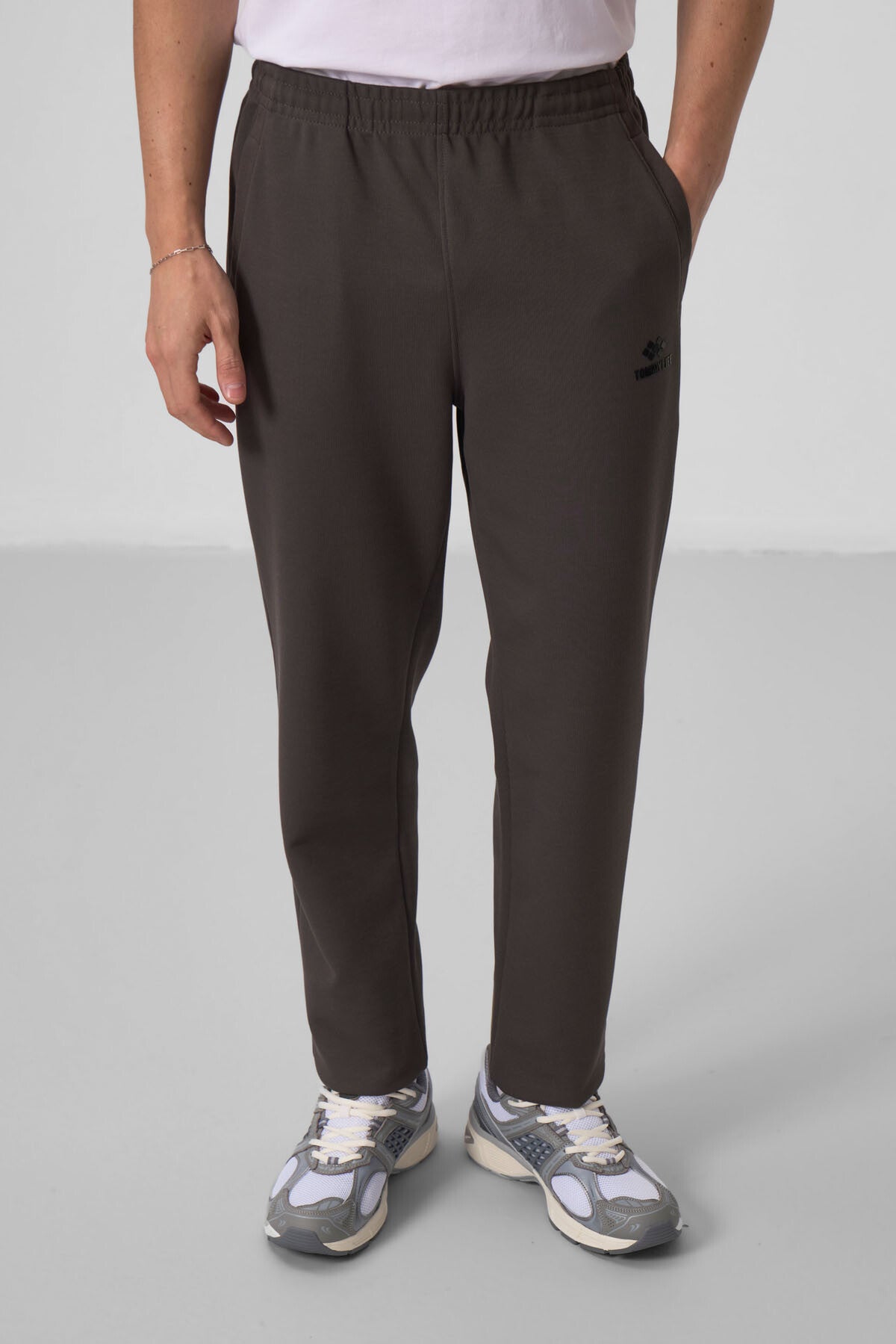 Koyu Gri Yüzeyi Dokulu Rahat Form Erkek Eşofman Takım - 85273