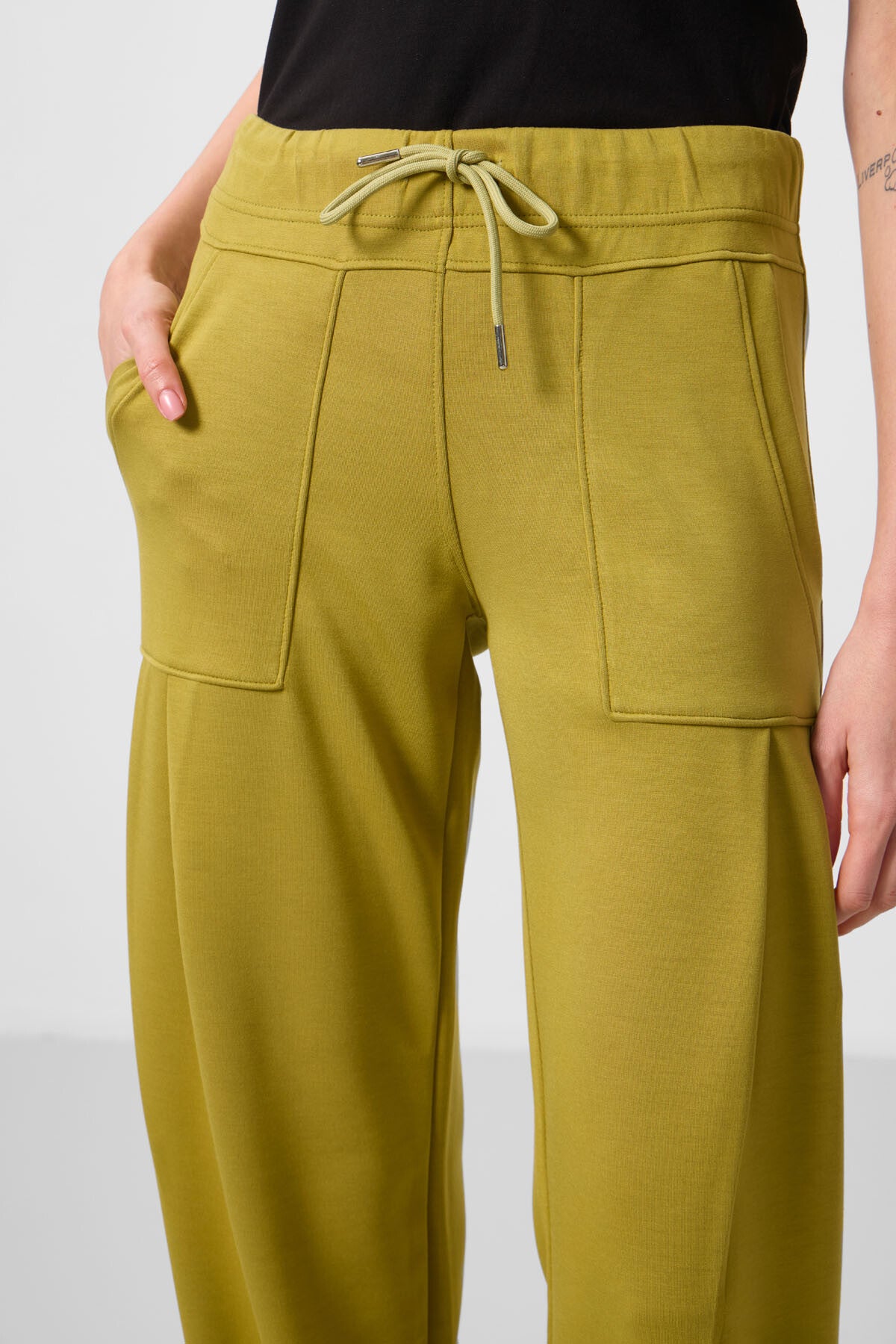 Koyu Hardal Yumuşak Dokulu Cep Detaylı Rahat Form Kadın Pantolon - 94672