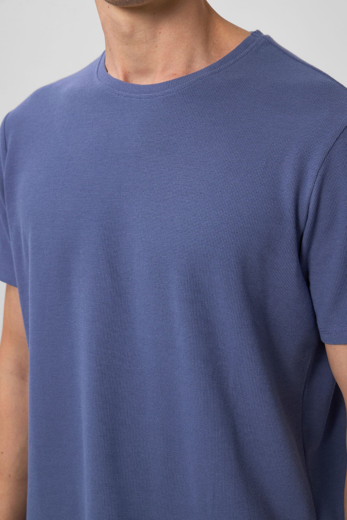 Koyu Mavi Yüzeyi Dokulu Rahat Form Basic Erkek T-Shirt - 88436