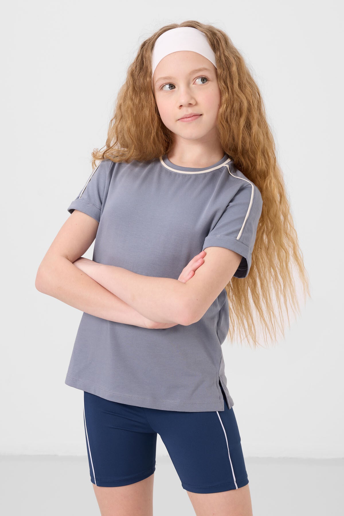 Koyu Mavi Pamuklu O Yaka Standart Fit Basic Kız Çocuk T-Shirt - 75177