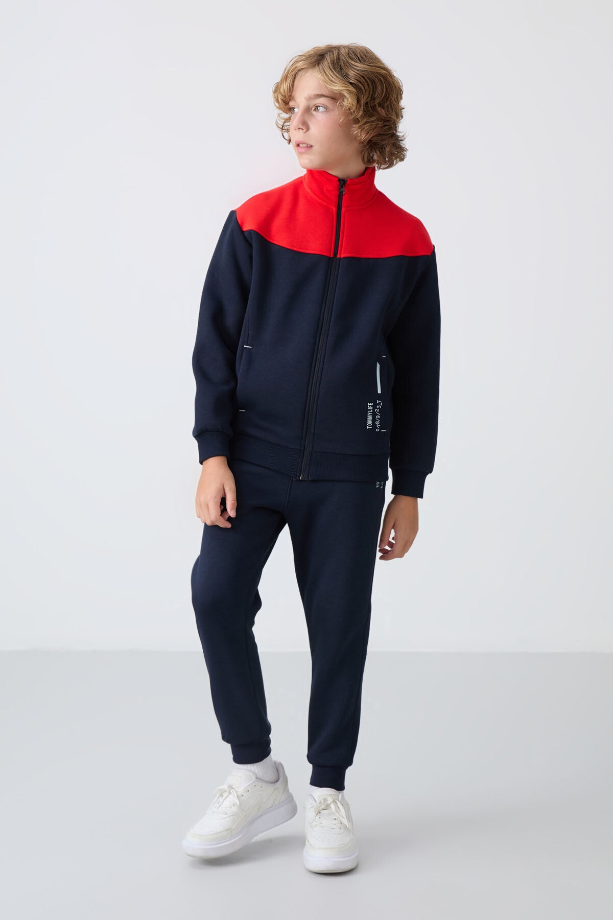 Lacivert Pamuklu Kalın İçi Tüylü Standart Fit Nakışlı Erkek Çocuk Eşofman Takım - 11240