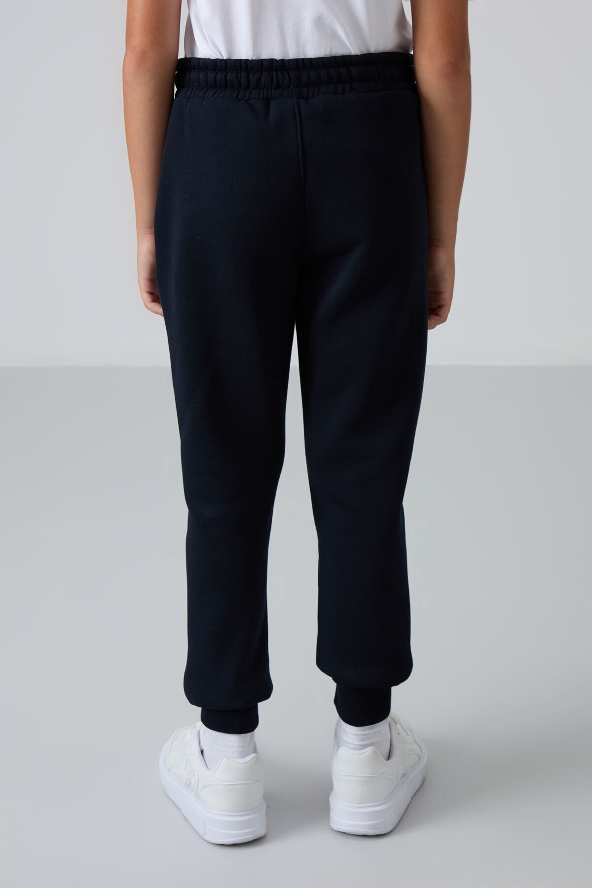 Lacivert Pamuklu Kalın İçi Tüylü Standart Fit Nakışlı Erkek Çocuk Eşofman Alt - 11224