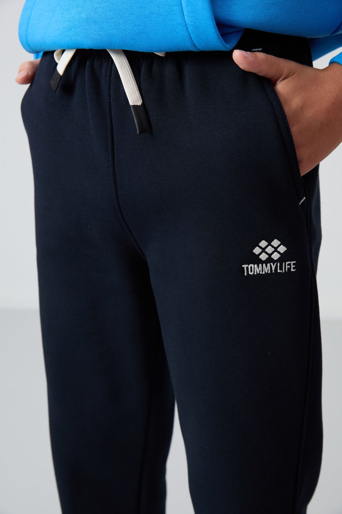 Lacivert Pamuklu Kalın İçi Tüylü Yumuşak Dokulu Standart Fit Baskılı Erkek Çocuk Eşofman Alt - 11225