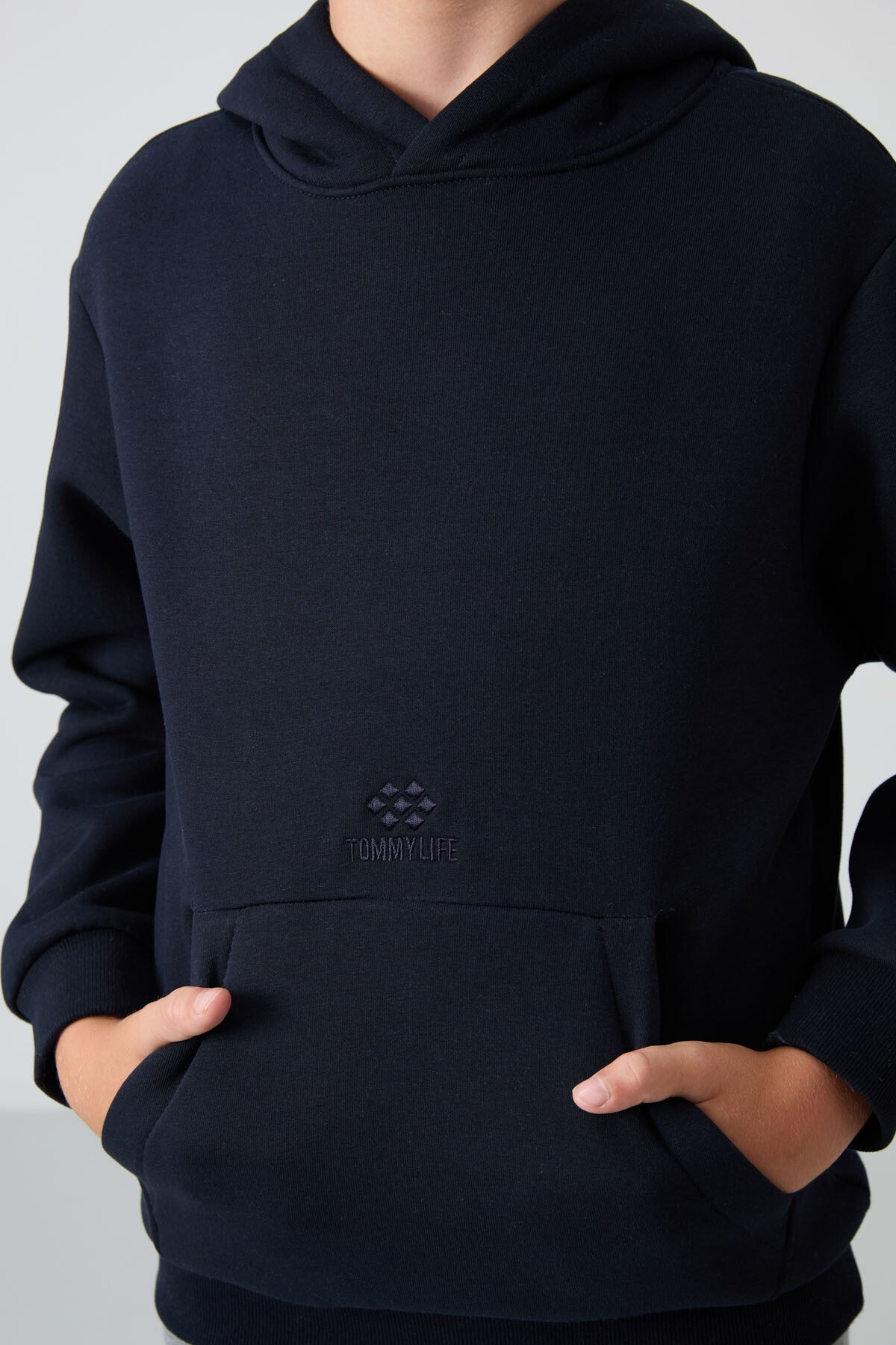 Lacivert Pamuklu Kalın İçi Tüylü Yumuşak Dokulu Standart Fit Baskılı Erkek Çocuk Sweatshirt - 11215