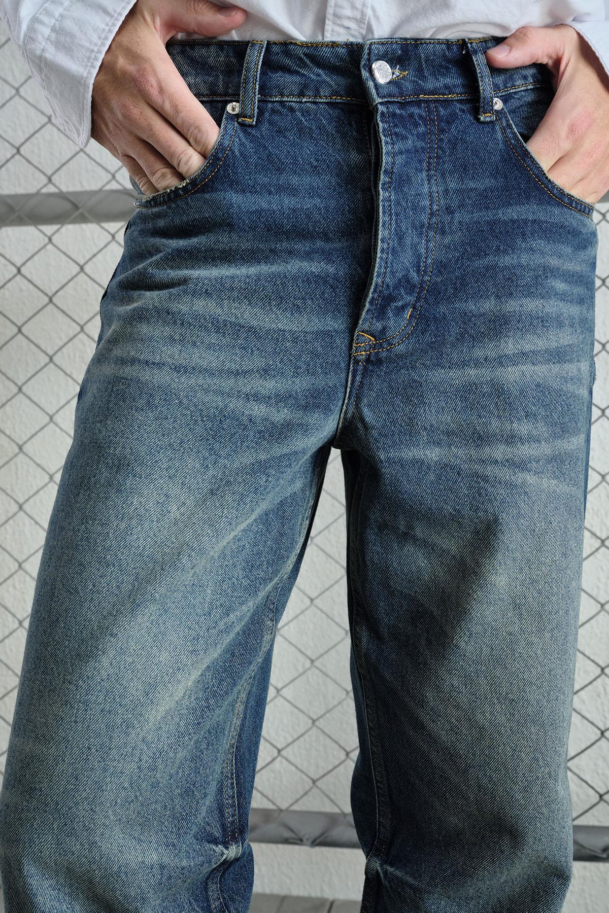 LAZER EFEKTLİ REGULAR FIT MAVİ JEAN
