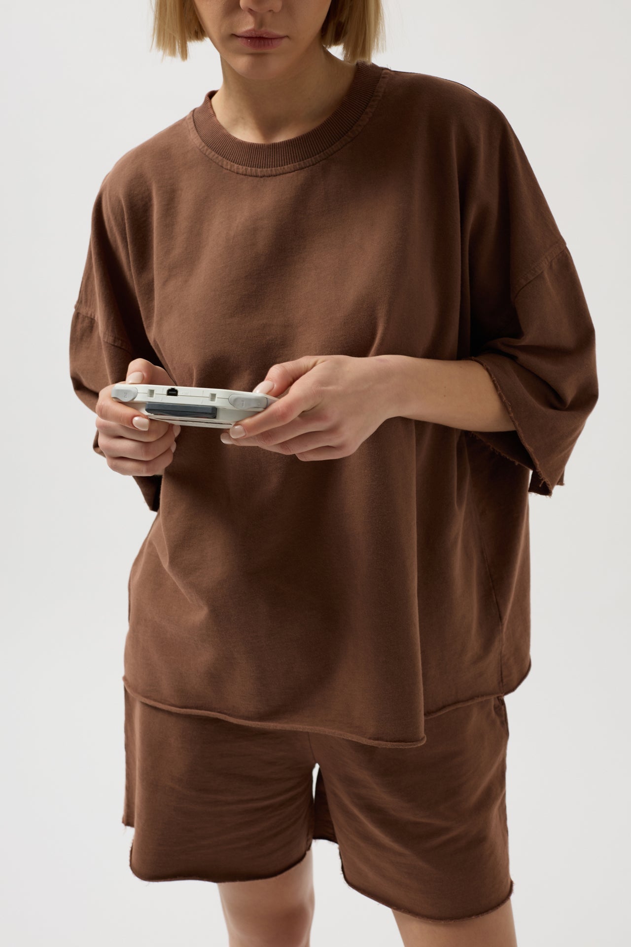 Lazer Kesim Bağcık Detay Kahverengi Şort