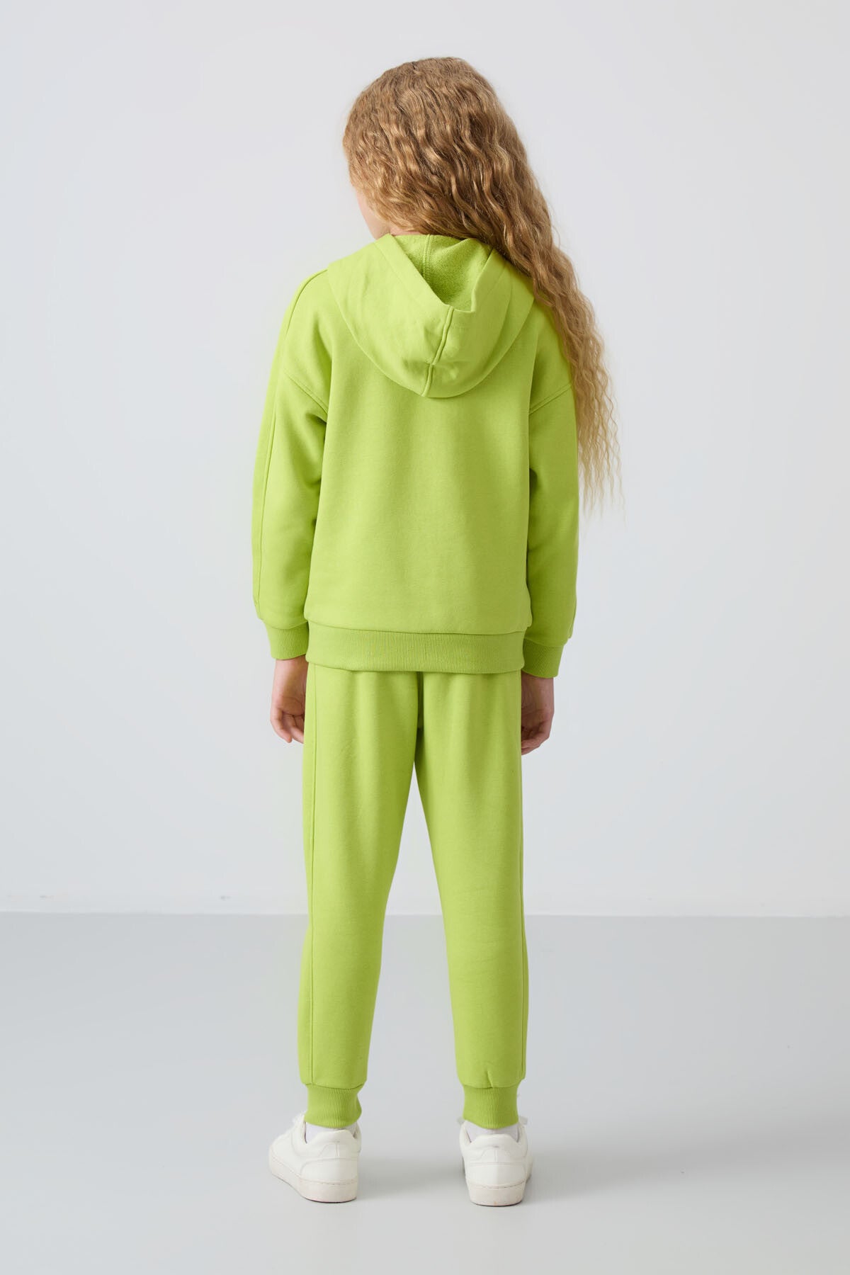 Lime Yeşil Pamuklu İçi Tüylü Yumuşak Dokulu Standart Fit Nakışlı Kız Çocuk Eşofman Takım - 75148
