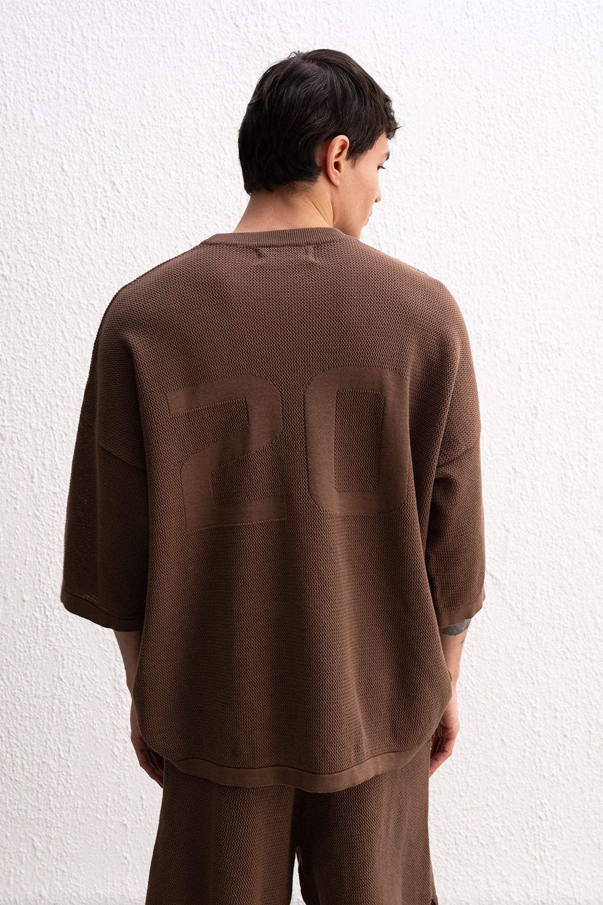 LOGO DETAYLI TRİKO KAHVERENGİ T-SHIRT - KAHVERENGİ S