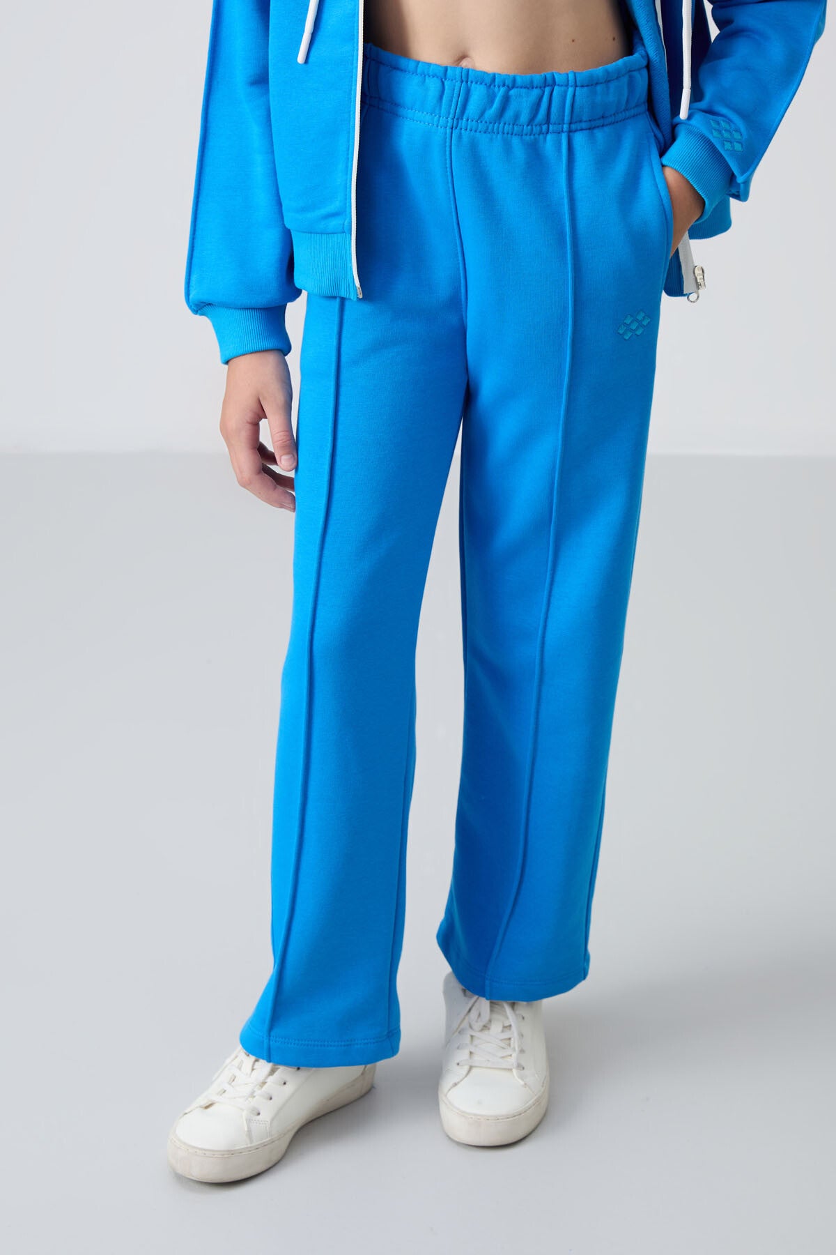 Mavi Pamuklu İçi Tüylü Yumuşak Dokulu Standart Fit Nakışlı Kız Çocuk Eşofman Takım - 75161