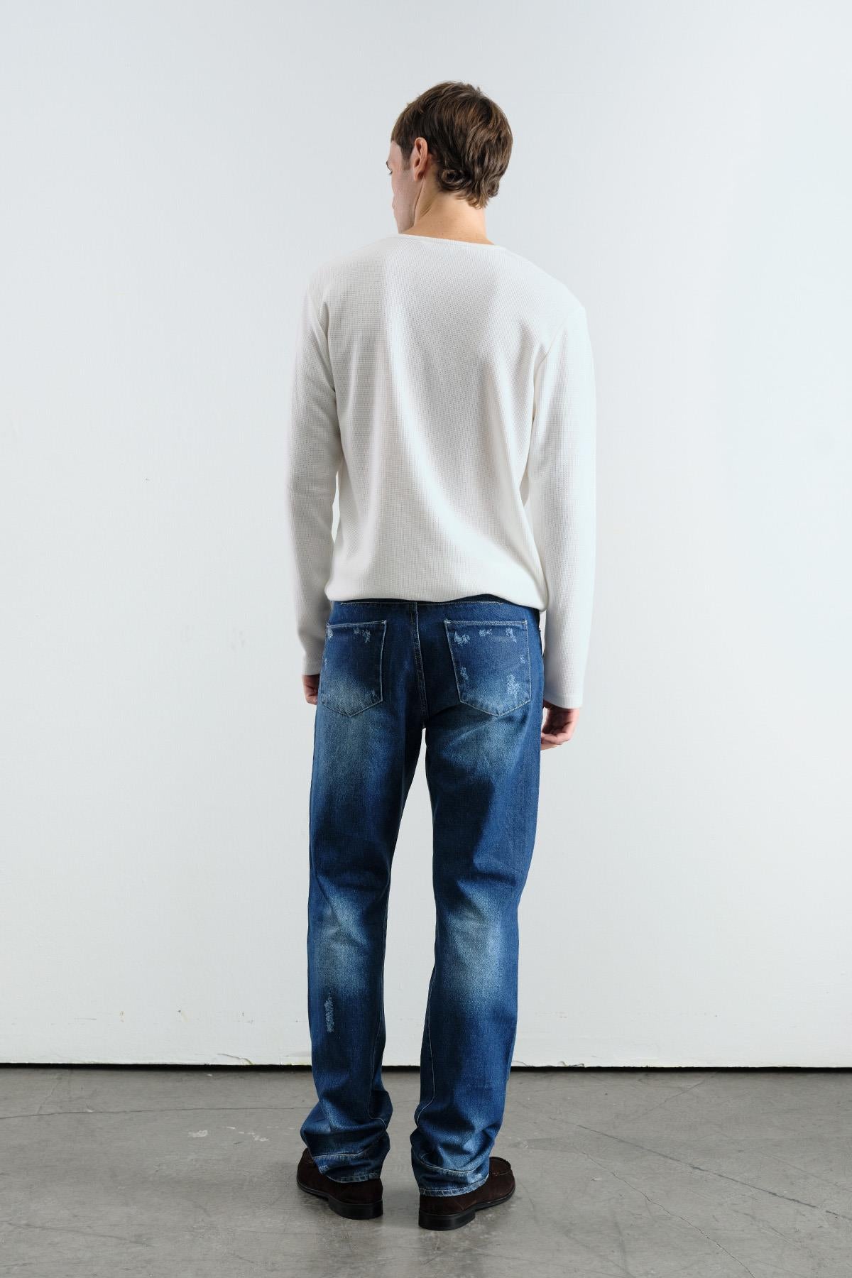 METAL ÇITÇITLI UZUN KOLLU BEYAZ T-SHIRT