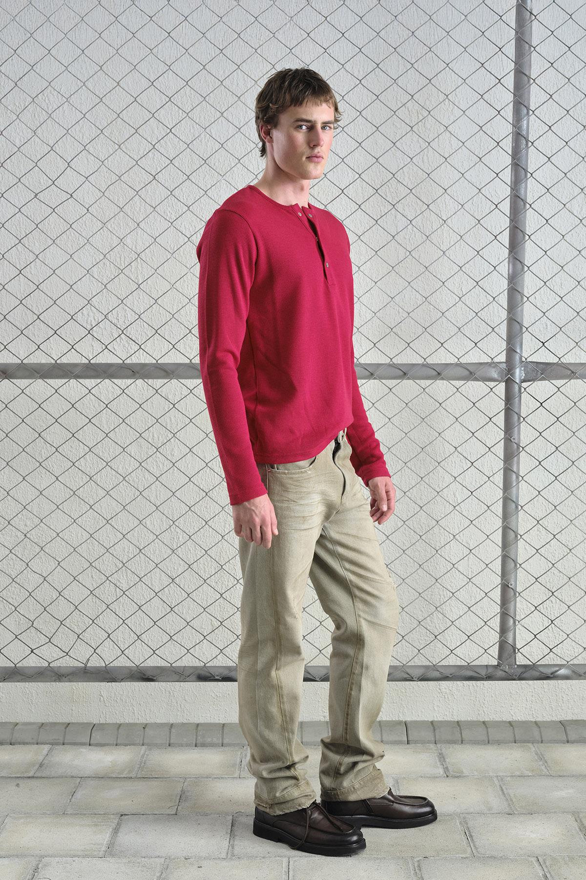 METAL ÇITÇITLI UZUN KOLLU BORDO T-SHIRT