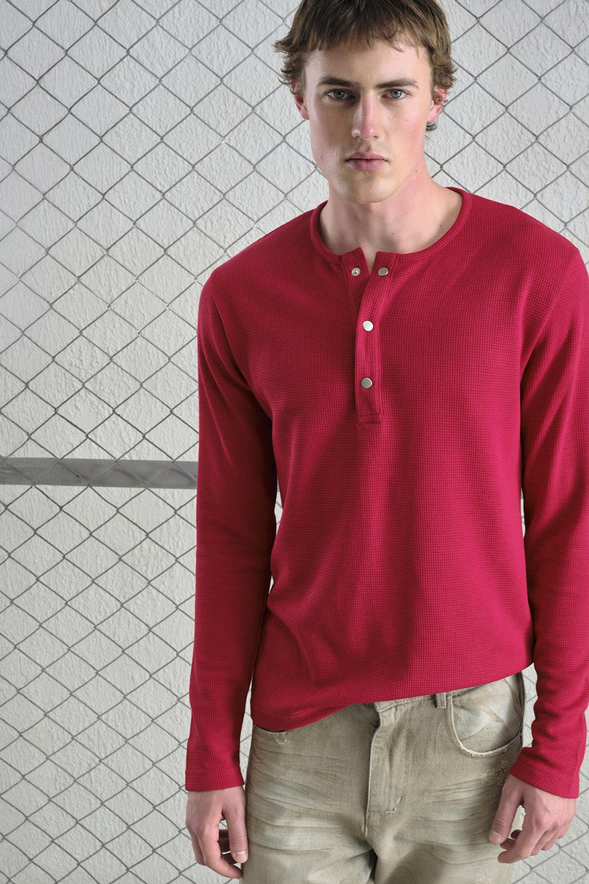 METAL ÇITÇITLI UZUN KOLLU BORDO T-SHIRT