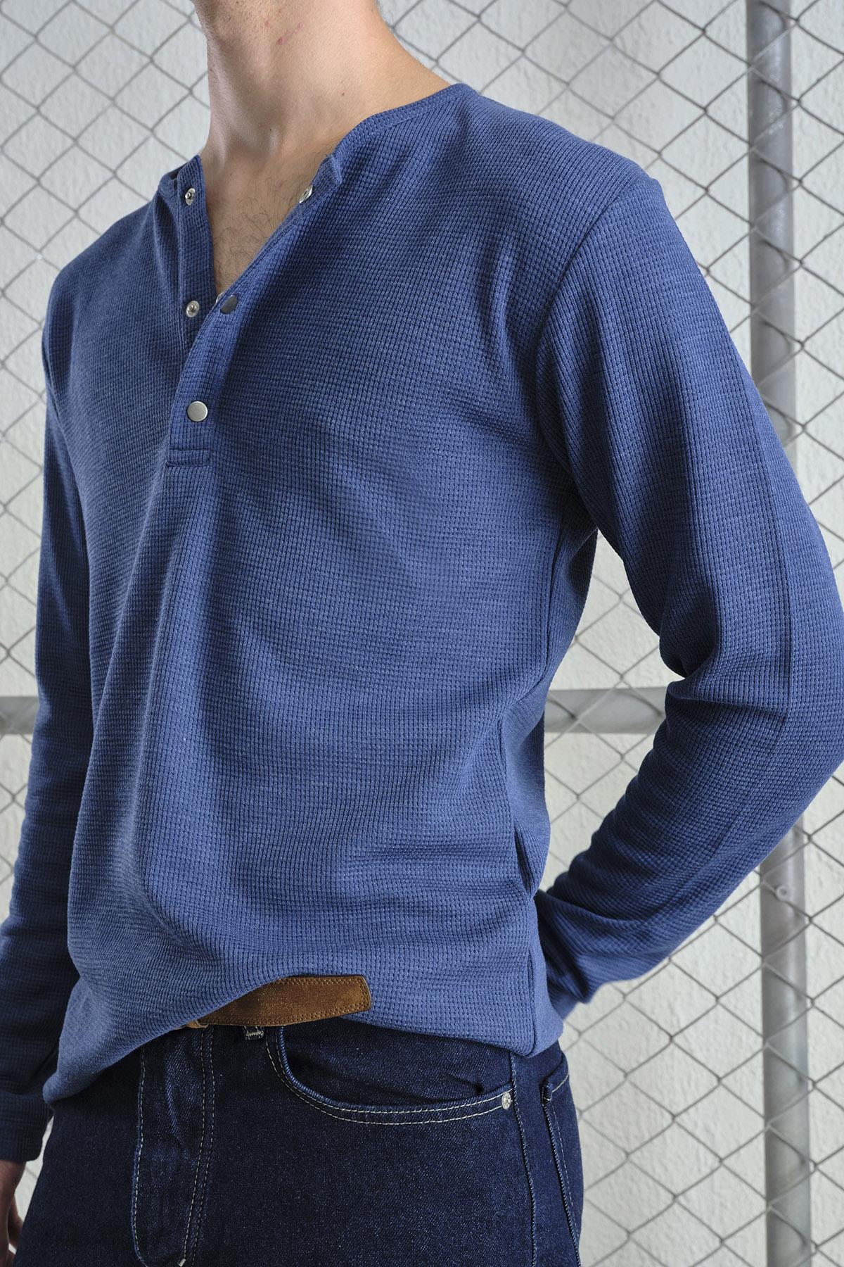 METAL ÇITÇITLI UZUN KOLLU INDIGO T-SHIRT