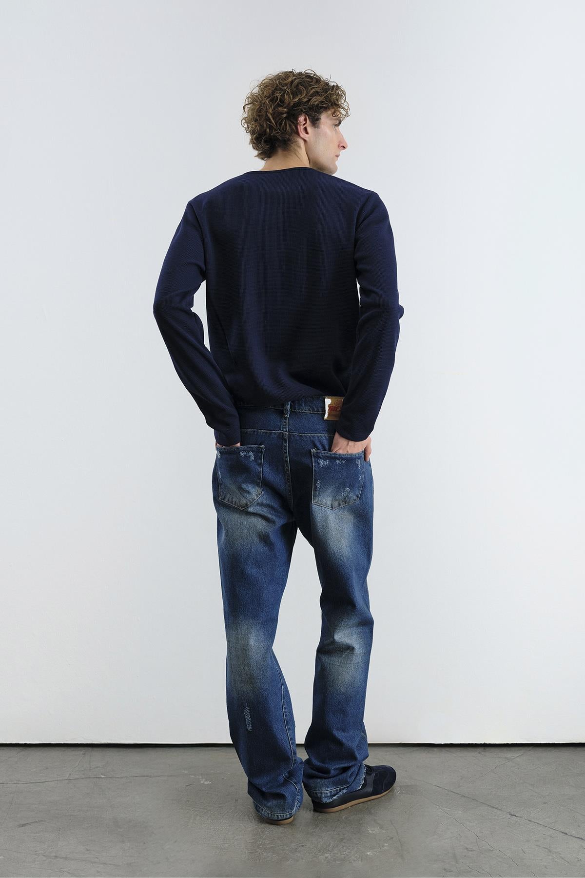 METAL ÇITÇITLI UZUN KOLLU LACİVERT T-SHIRT