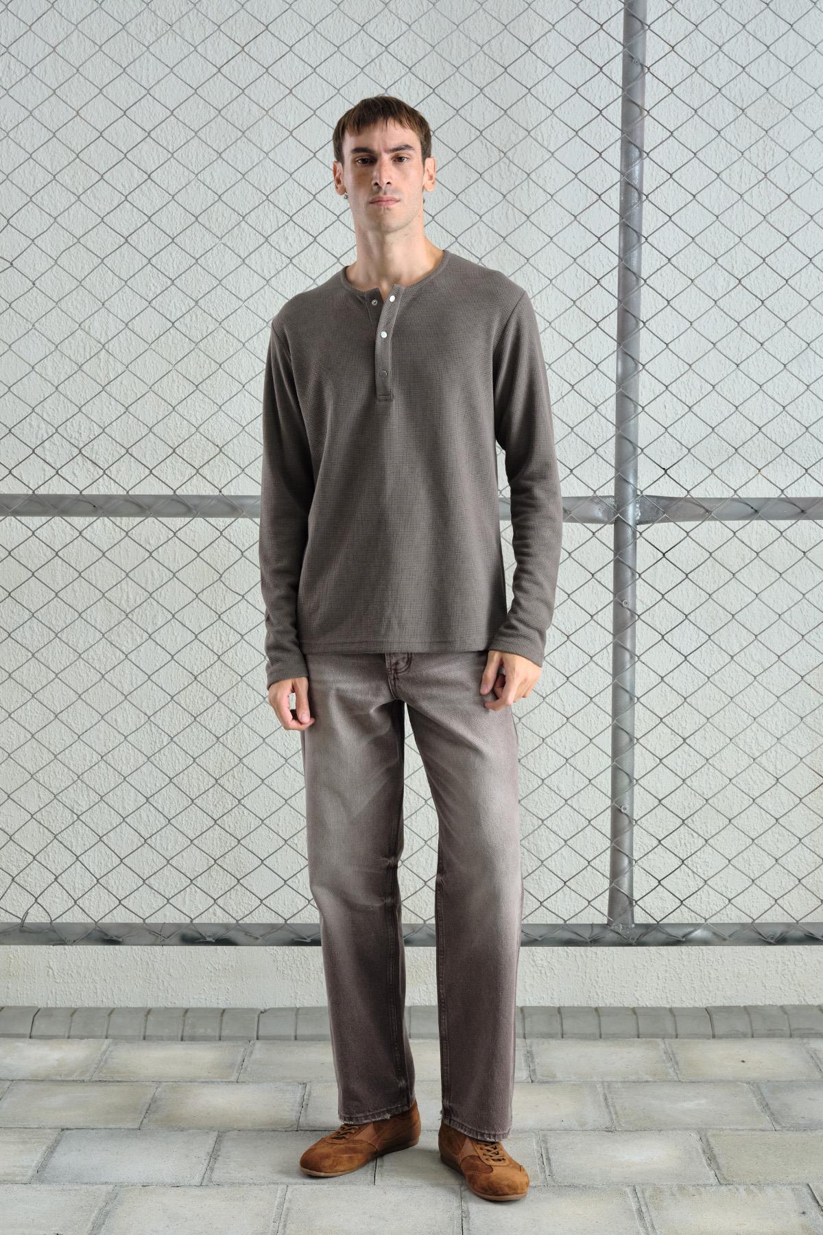 METAL ÇITÇITLI UZUN KOLLU VİZON T-SHIRT