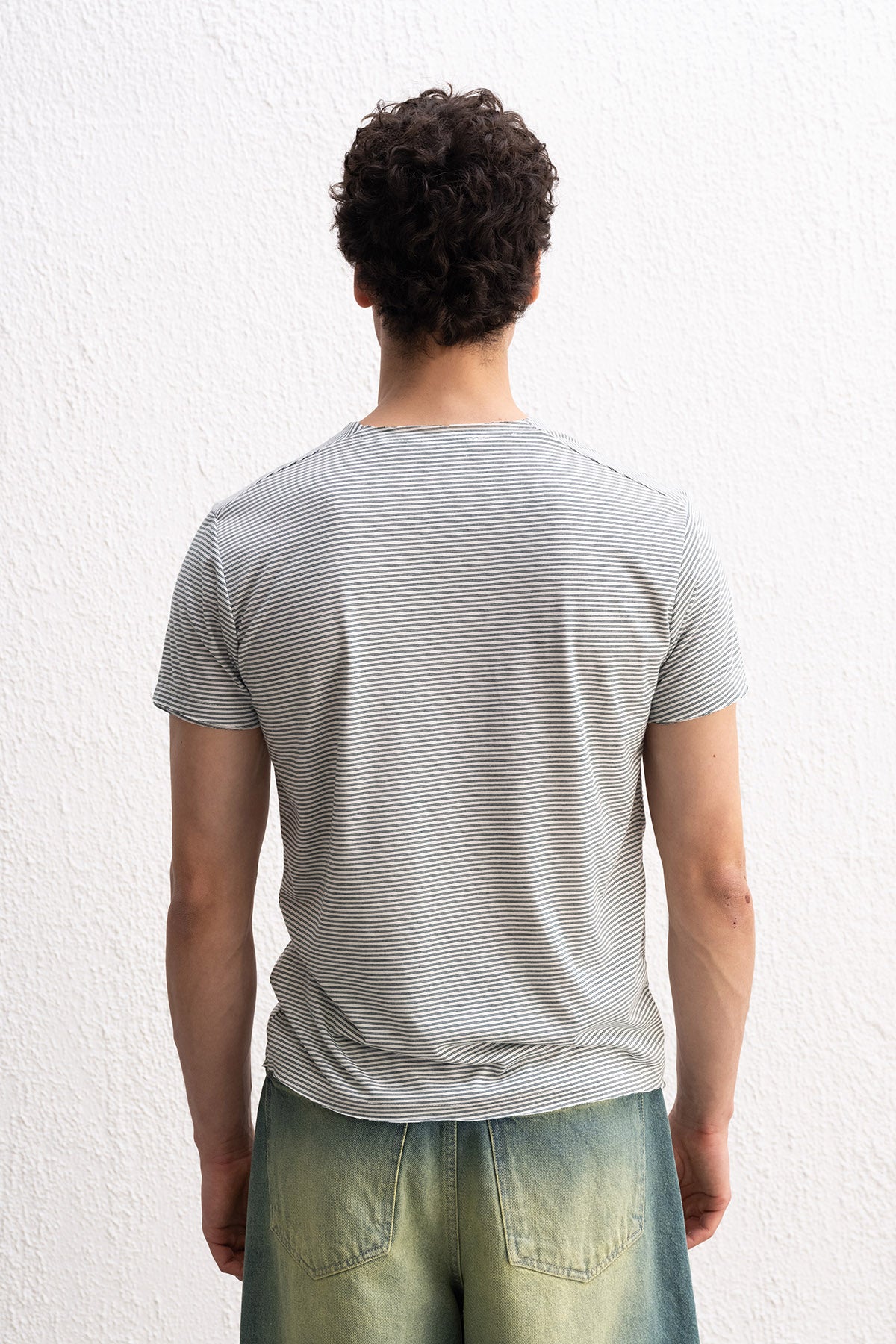 NAKIŞ DETAYLI ÇİZGİLİ YEŞİL T-SHIRT - YEŞİL L