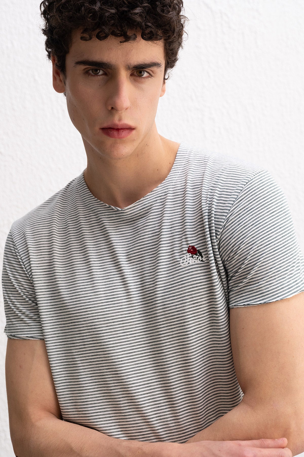 NAKIŞ DETAYLI ÇİZGİLİ YEŞİL T-SHIRT - YEŞİL M