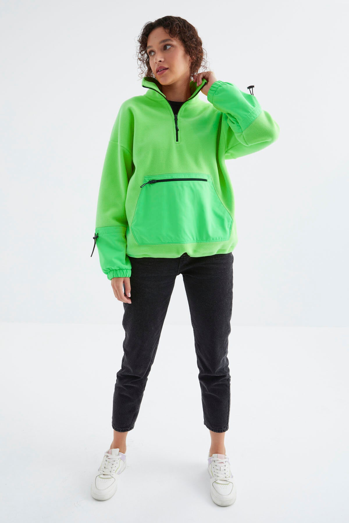 Neon Yeşil Etek Ucu Büzgülü Yarım Fermuarlı Oversize Kadın Polar Sweatshirt - 97238