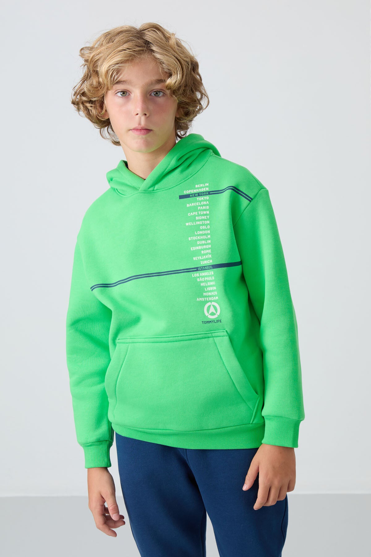 Neon Yeşil Pamuklu Kalın İçi Tüylü Yumuşak Dokulu Standart Fit Baskılı Erkek Çocuk Sweatshirt - 11239