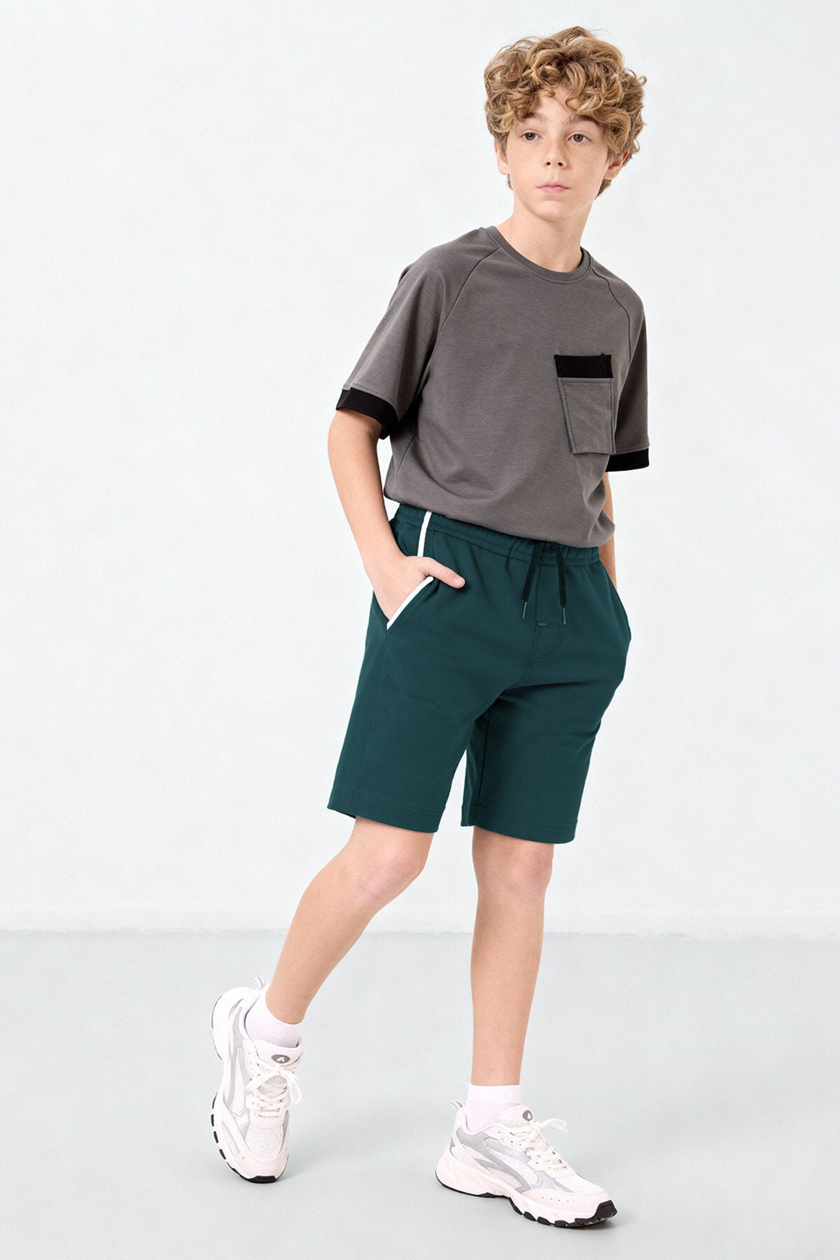 Orman Yeşili Standart Fit Basic Erkek Çocuk Şort - 11284