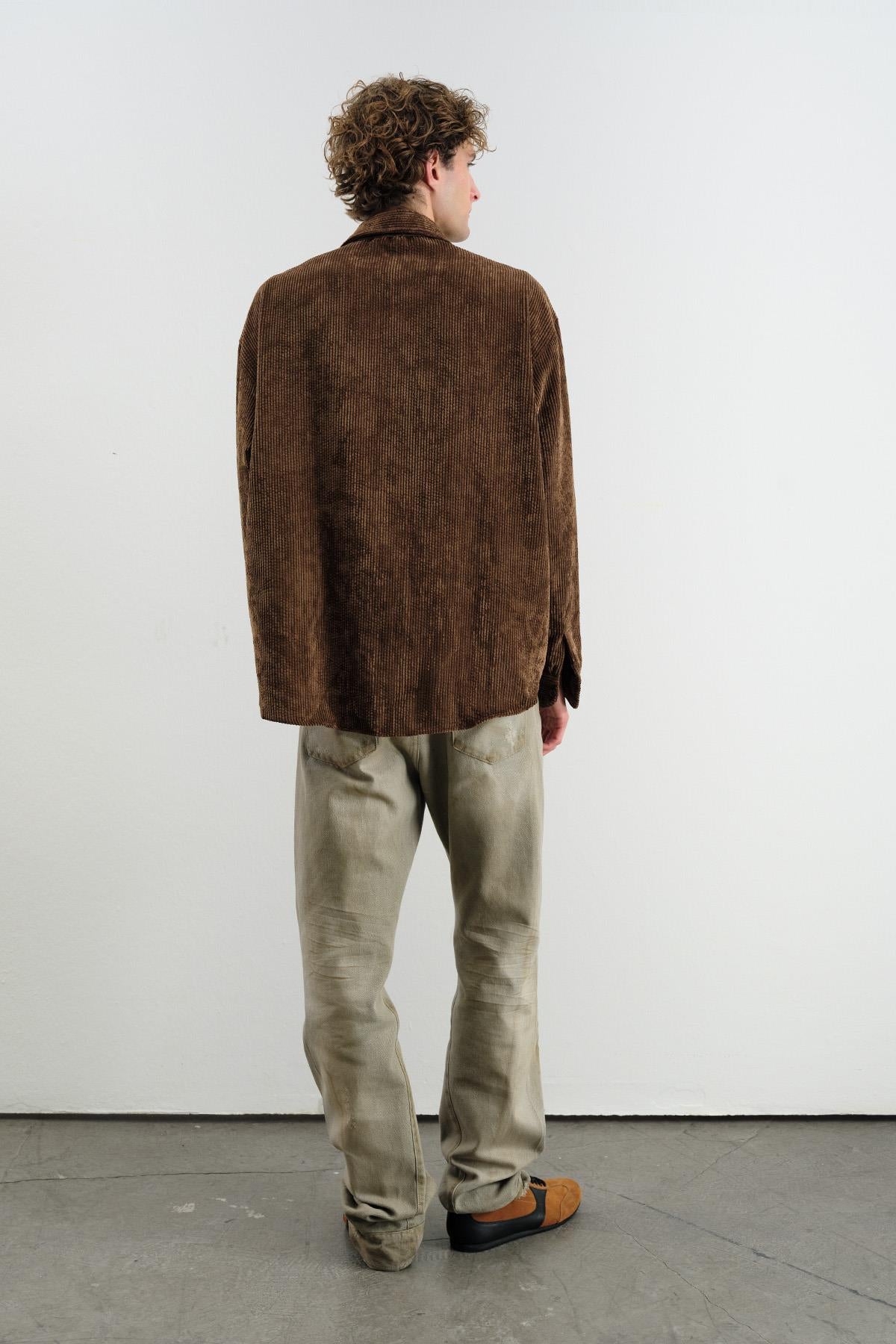 OVERSIZE DÖKÜMLÜ KADİFE KAHVERENGİ GÖMLEK