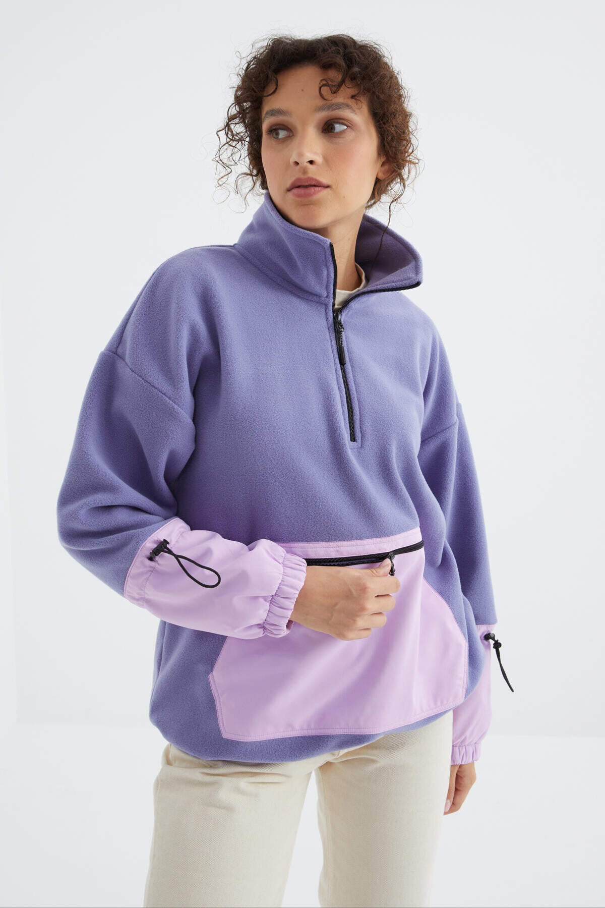 Açık Eflatun Etek Ucu Büzgülü Yarım Fermuarlı Oversize Kadın Polar Sweatshirt - 97238