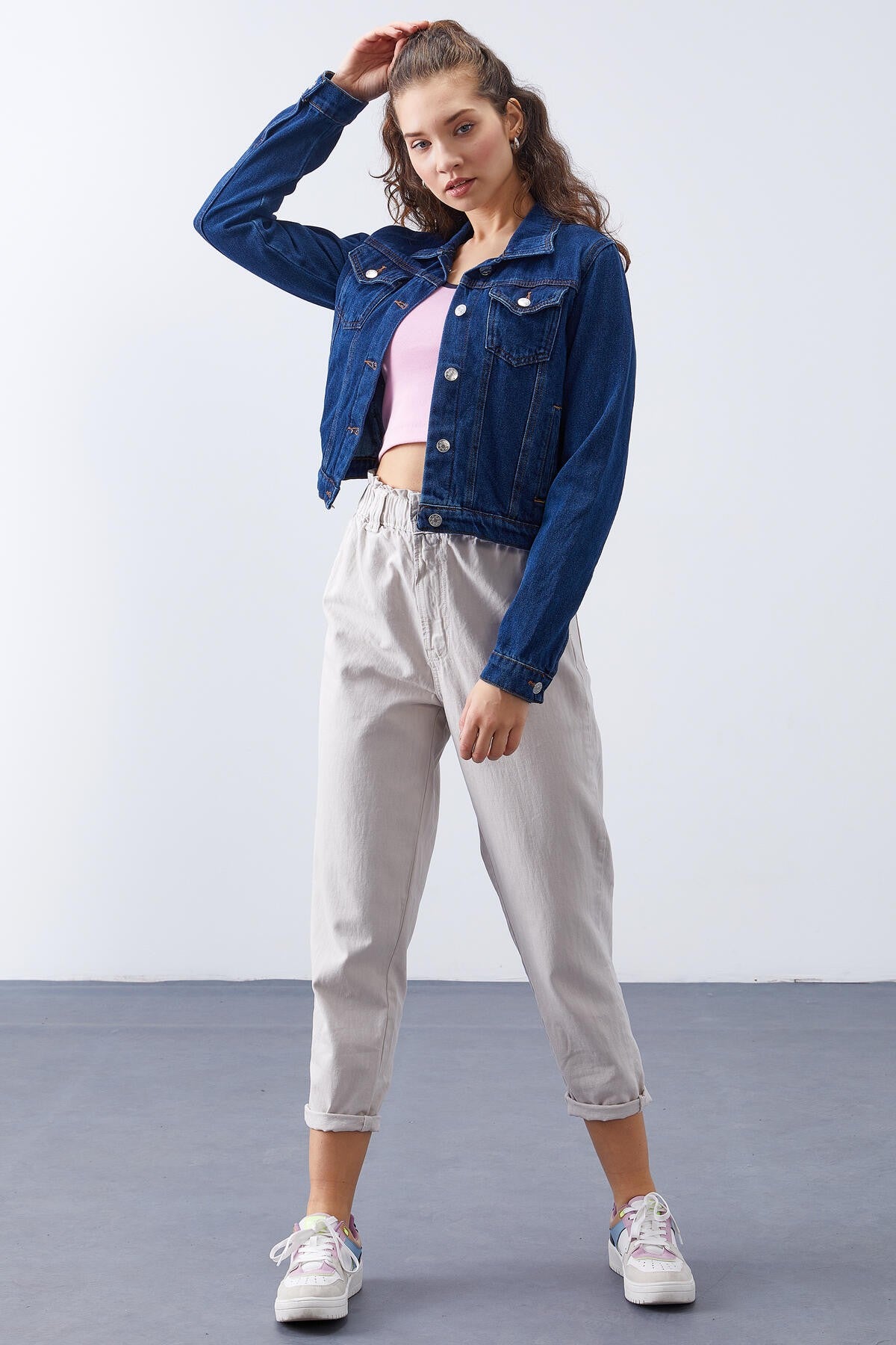 Açık Mavi Cepli Düğmeli Dar Kalıp Kadın Denim Ceket - 97187