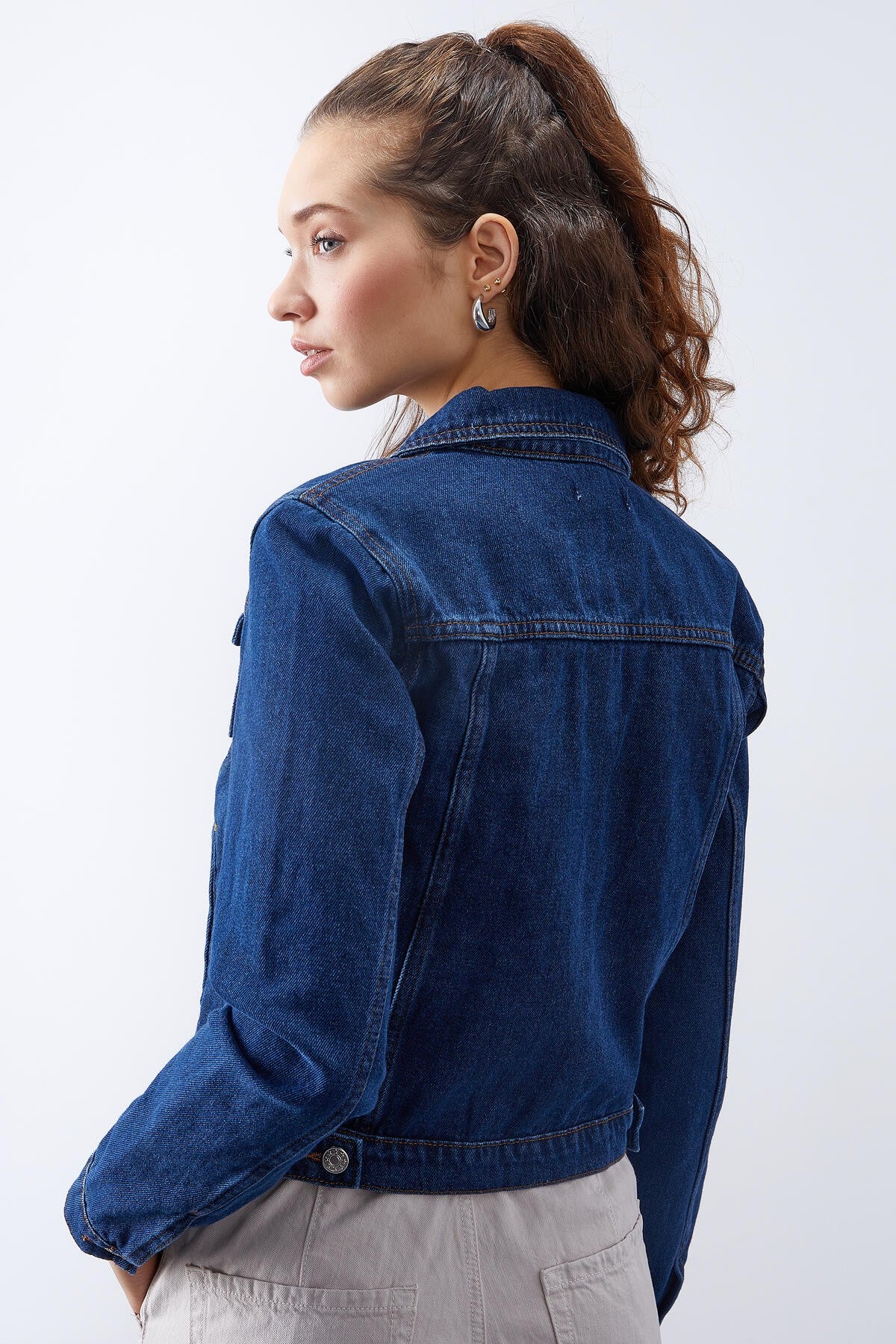 Açık Mavi Cepli Düğmeli Dar Kalıp Kadın Denim Ceket - 97187