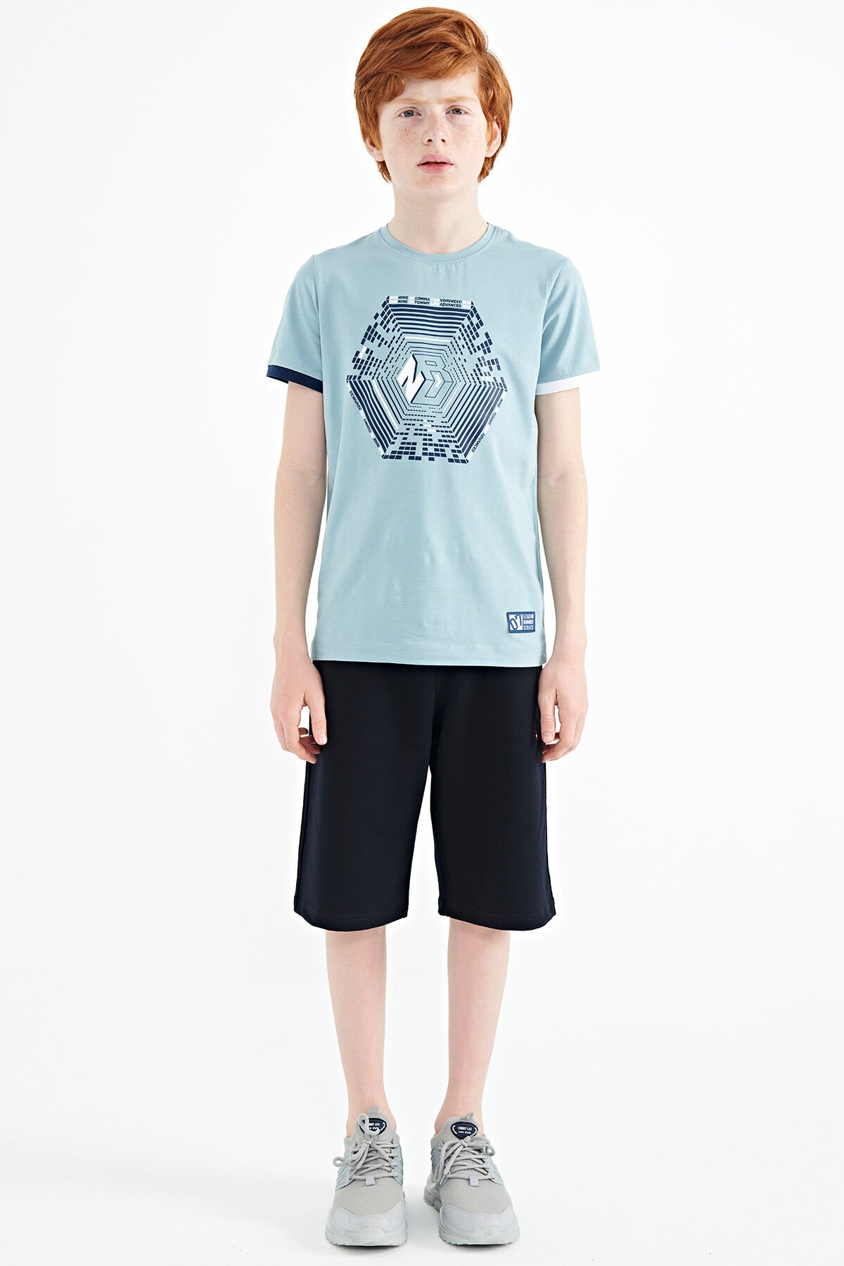 Açık Mavi Kol Ucu Renkli Detaylı Baskılı Standart Kalıp Erkek Çocuk T-Shirt - 11156