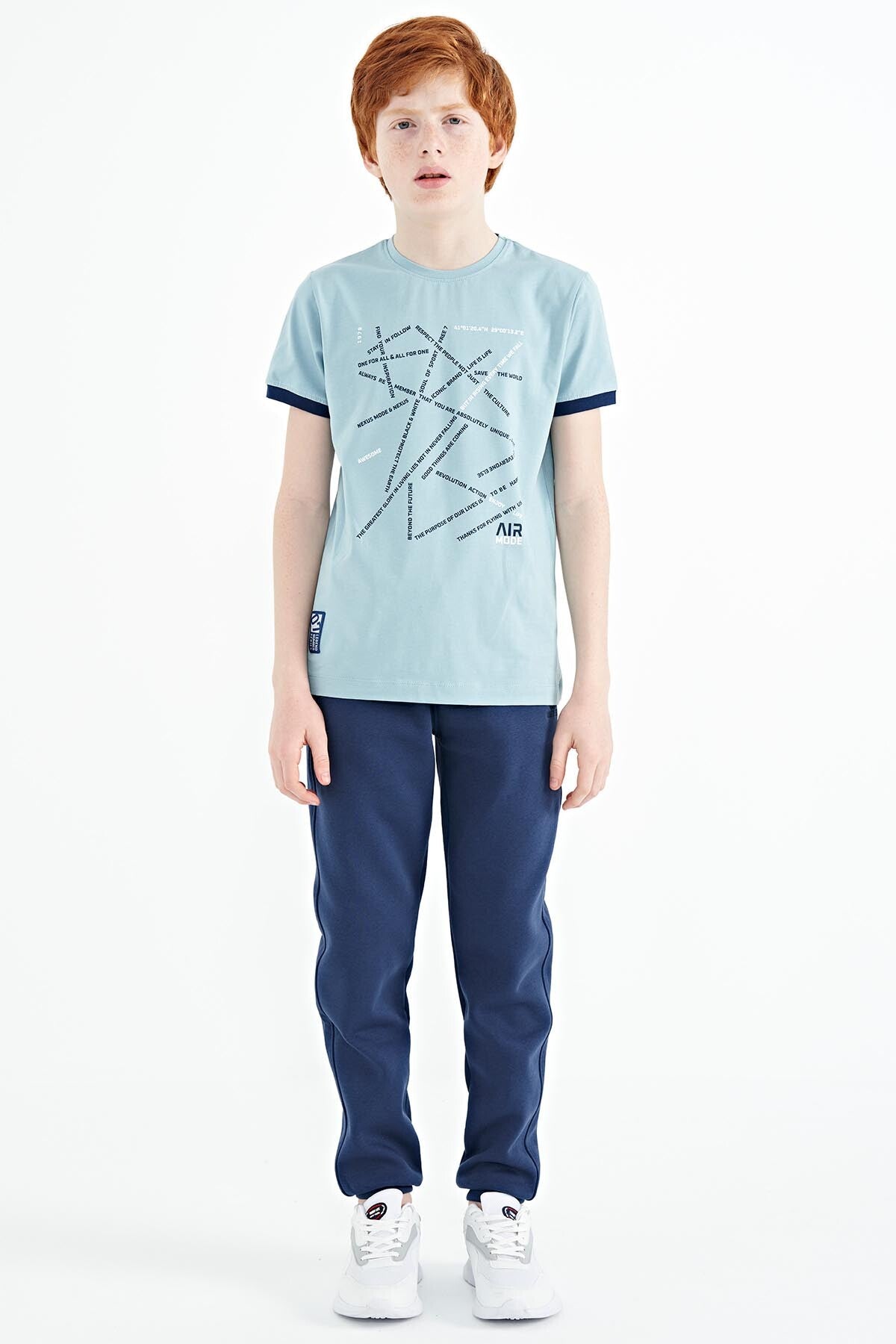 Açık Mavi Minimal Yazı Baskılı Standart Kalıp O Yaka Erkek Çocuk T-Shirt - 11132