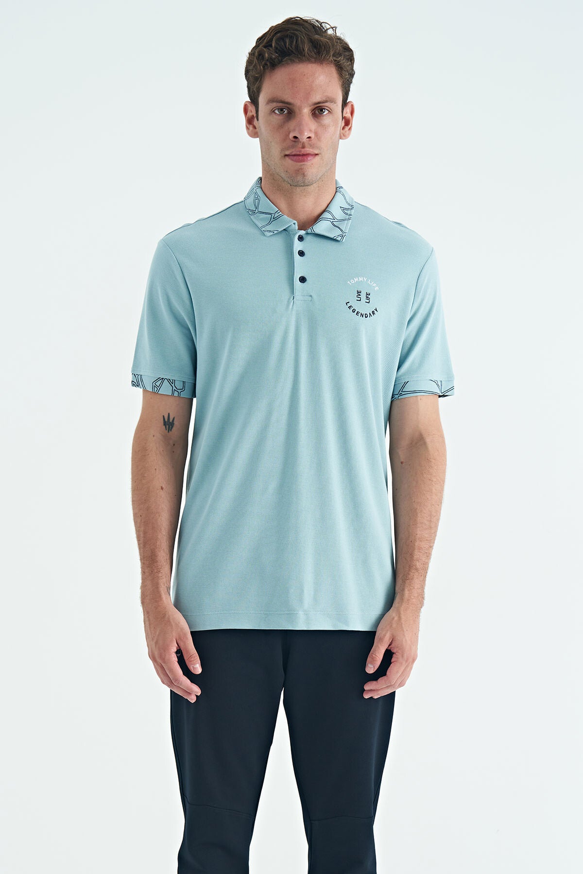 Açık Mavi Yazı Nakışlı Baskı Detaylı Standart Kalıp Polo Yaka Erkek T-Shirt - 88239