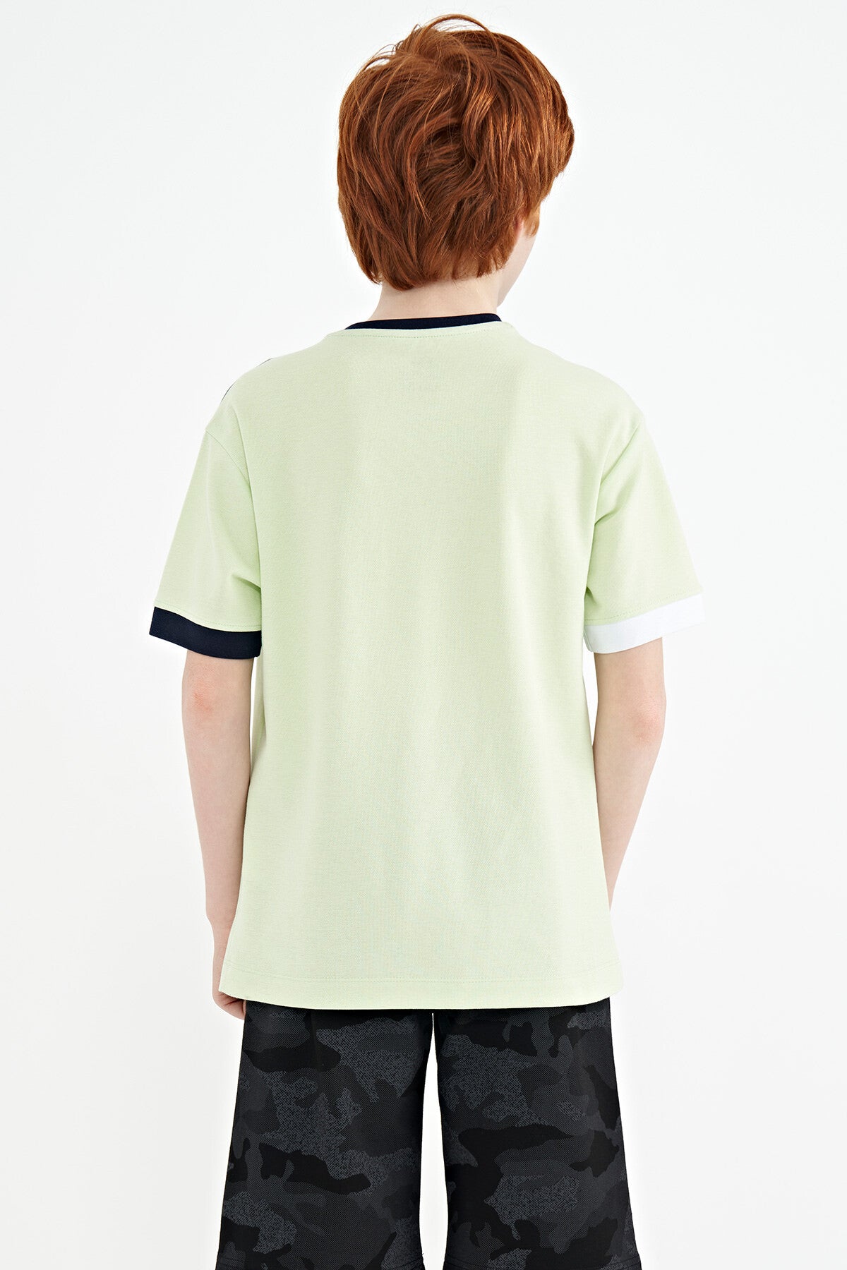 Açık Yeşil Renk Geçişli Nakışlı Oversize Erkek Çocuk T-Shirt - 11159
