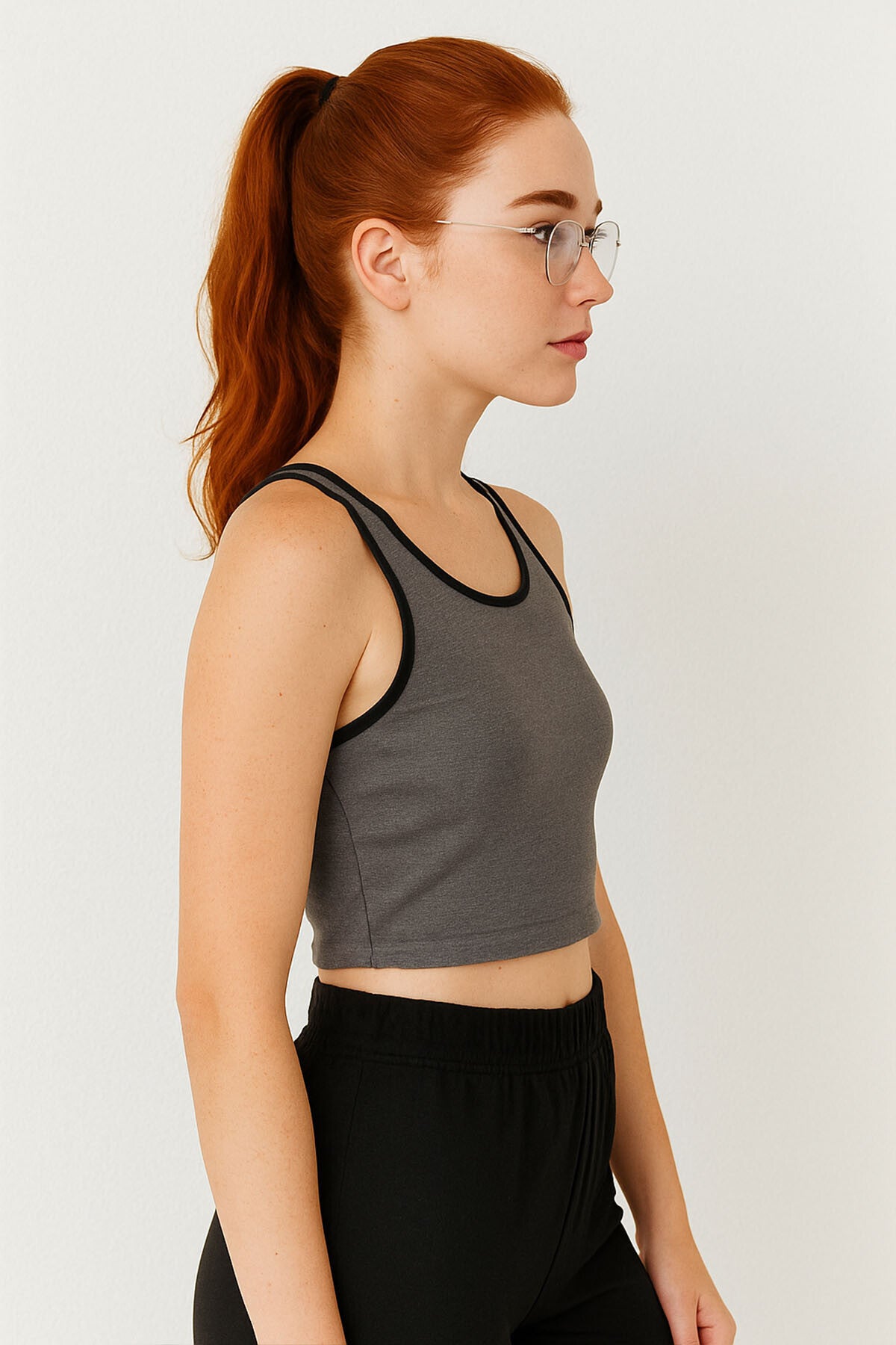 Antrasit Melanj Basic Sıfır Kol Dar Kalıp U Yaka Kadın Crop Top Atlet - 97162