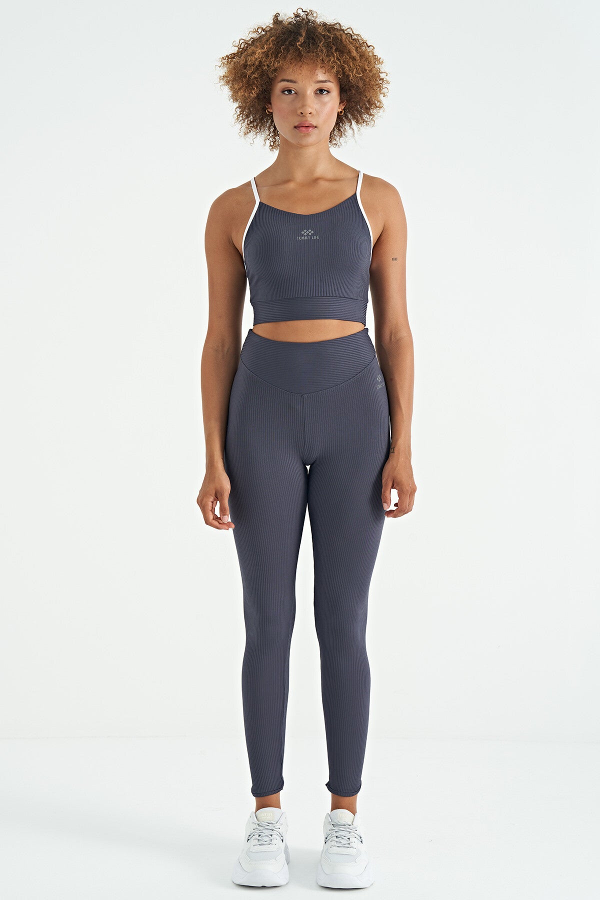 Antrasit Sırt Çapraz Detaylı Logo Baskılı Dar Kalıp Fitilli Kadın Büstiyer - 97274