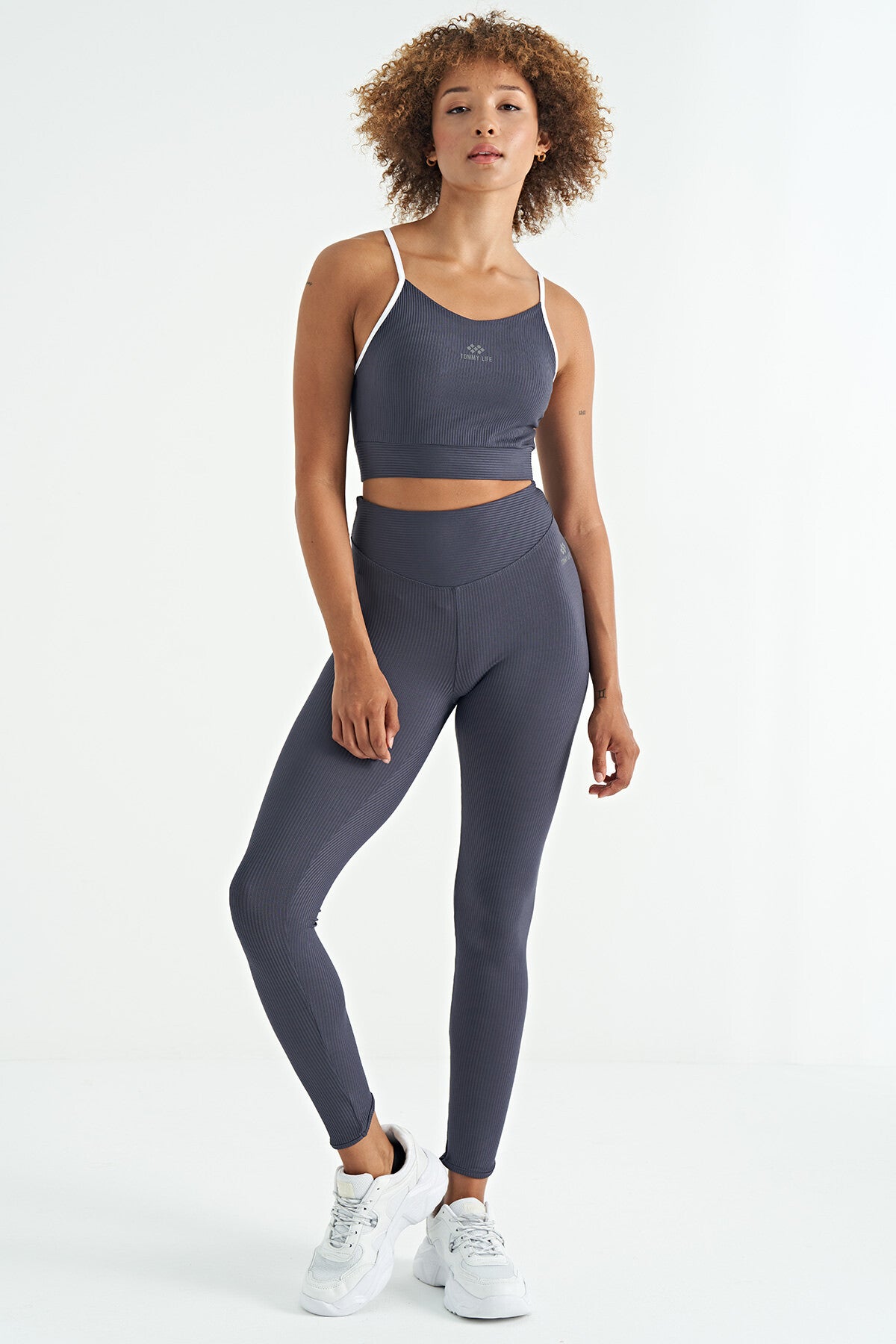 Antrasit Sırt Çapraz Detaylı Logo Baskılı Dar Kalıp Fitilli Kadın Büstiyer - 97274