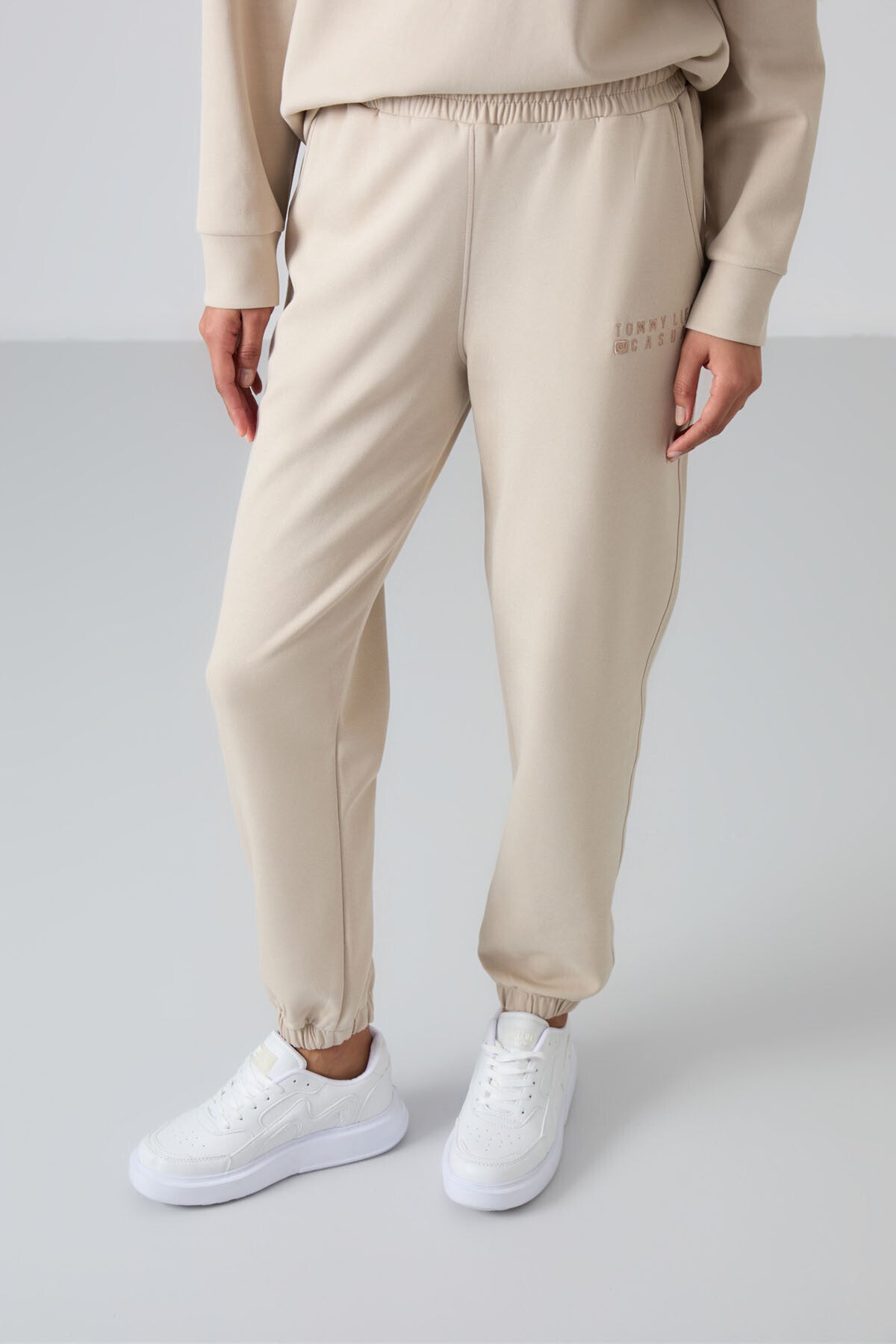 Bej Basic Pamuklu O Yaka Oversize Lastik Paça Kadın Eşofman Takım - 95287
