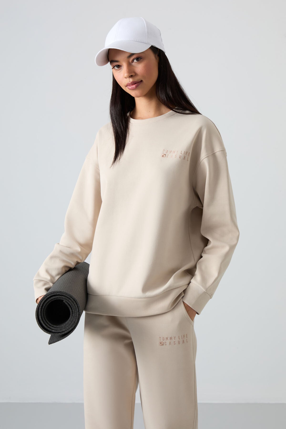 Bej Basic Pamuklu O Yaka Oversize Lastik Paça Kadın Eşofman Takım - 95287