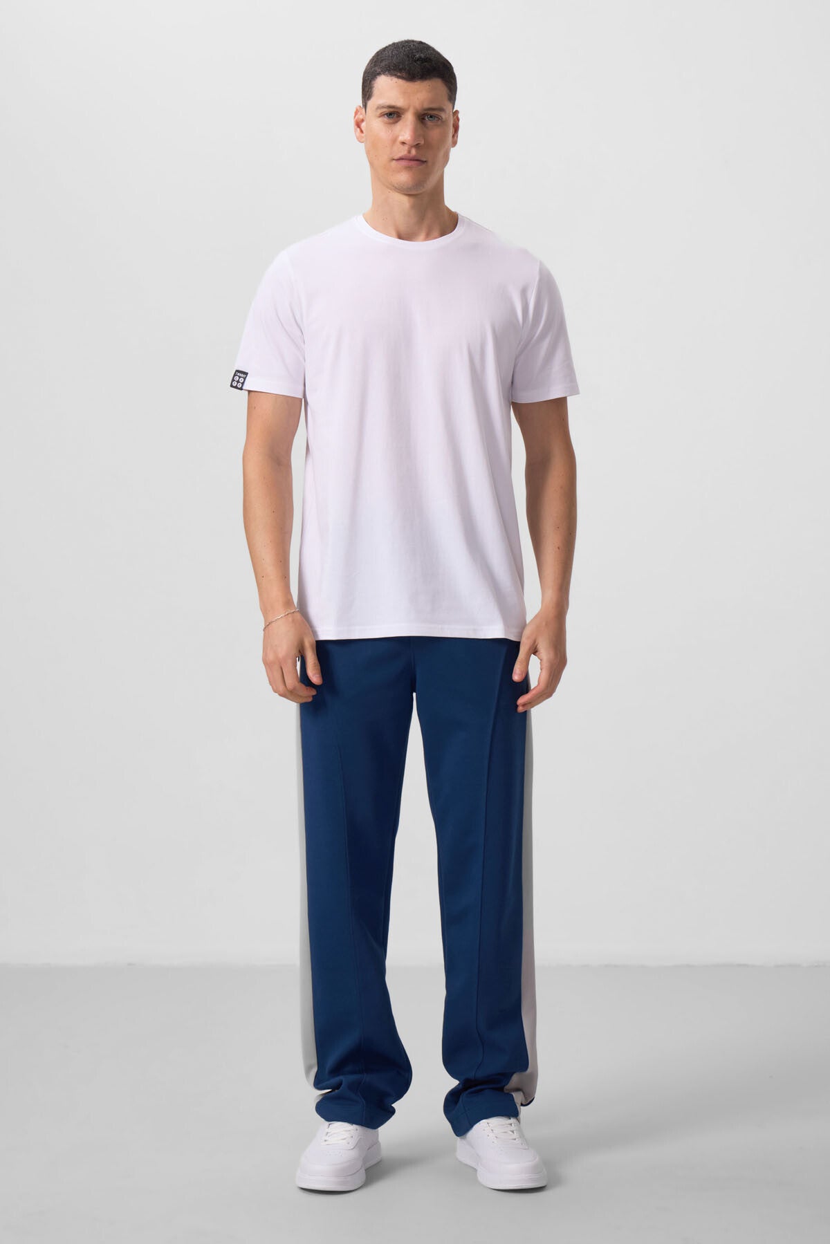 Beyaz Erkek Basic Kısa Kol Standart Kalıp O Yaka T-shirt - 87911