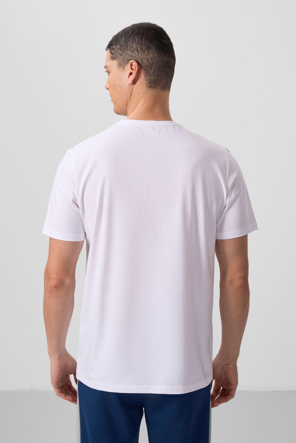 Beyaz Erkek Basic Kısa Kol Standart Kalıp O Yaka T-shirt - 87911
