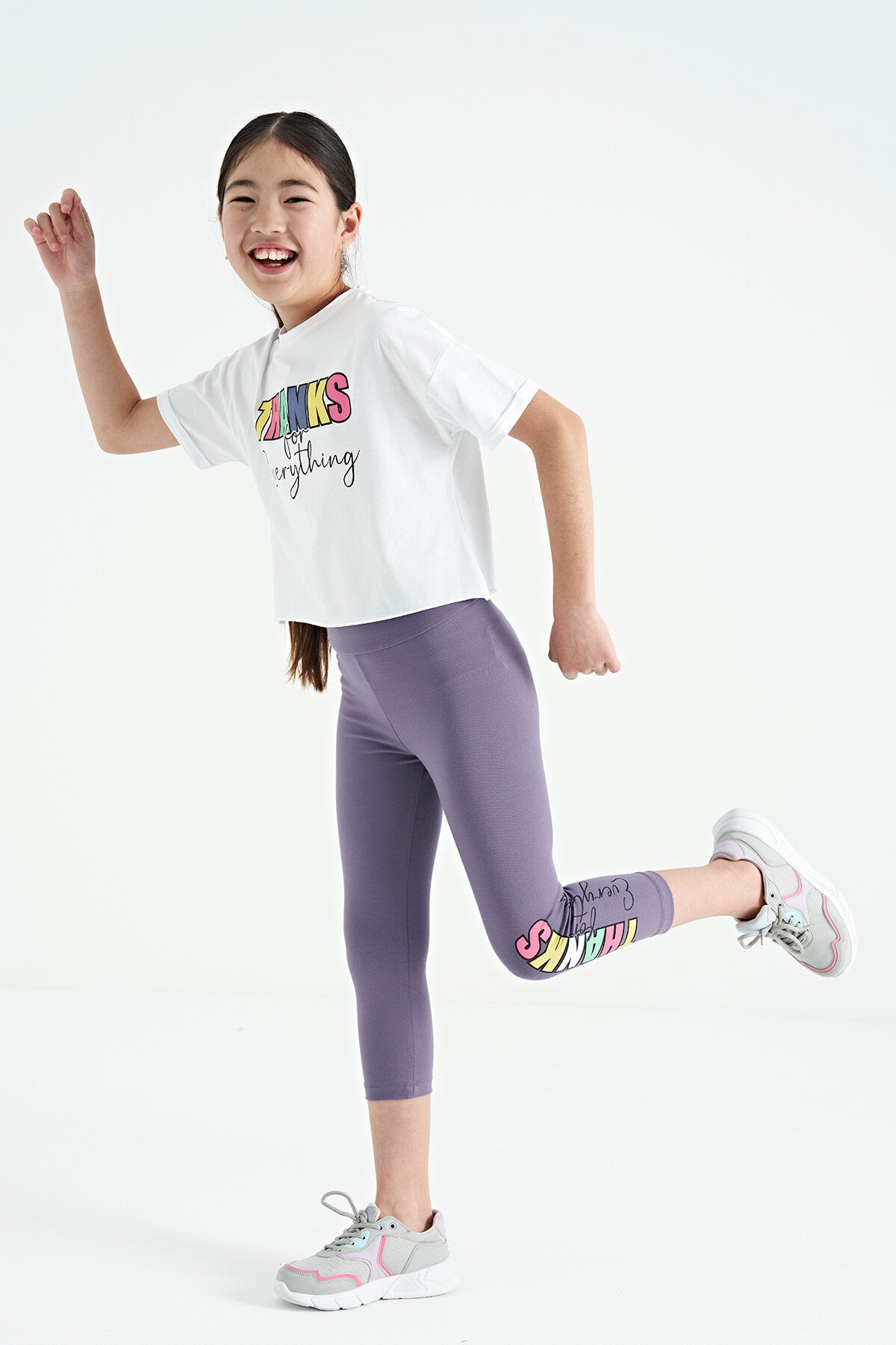 Beyaz - Açık Eflatun Yazı Baskılı Oversize Kız Çocuk Crop Tayt Takım - 75133