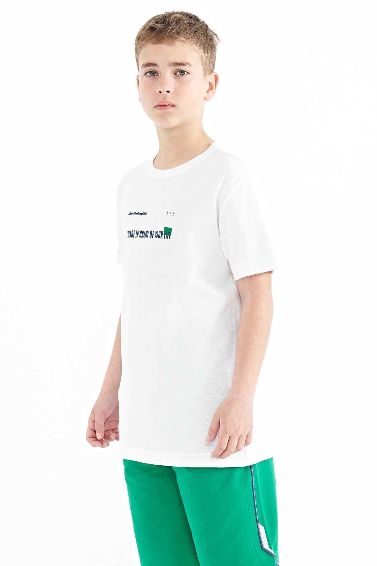 Beyaz Baskı Detaylı O Yaka Standart Kalıp Erkek Çocuk T-Shirt - 11117