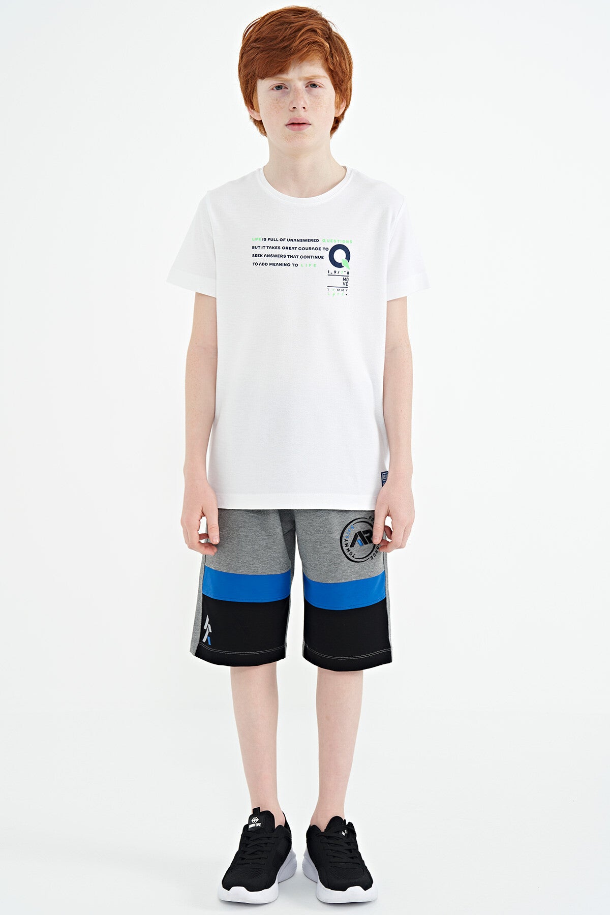 Beyaz Baskı Detaylı O Yaka Standart Kalıp Erkek Çocuk T-Shirt - 11145