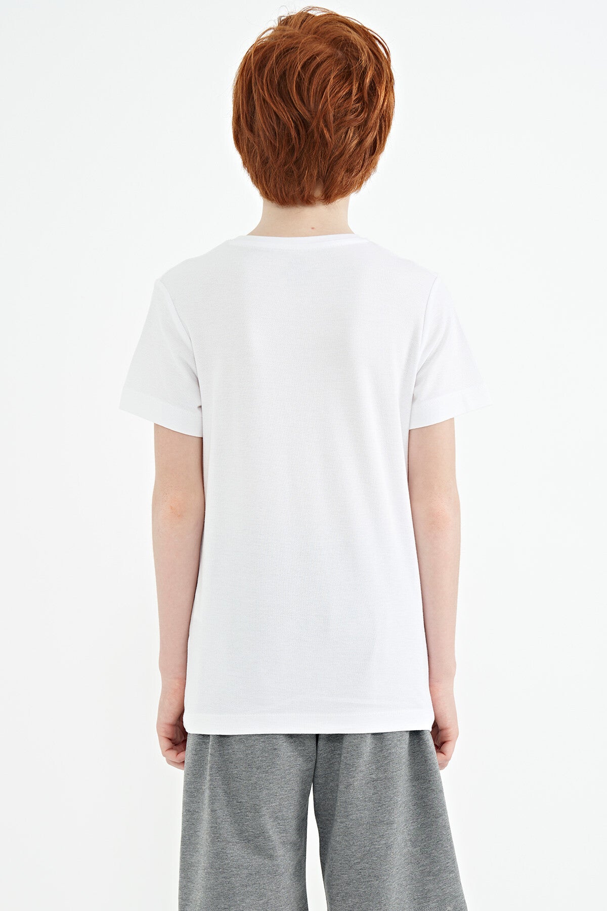 Beyaz Baskı Detaylı O Yaka Standart Kalıp Erkek Çocuk T-Shirt - 11145