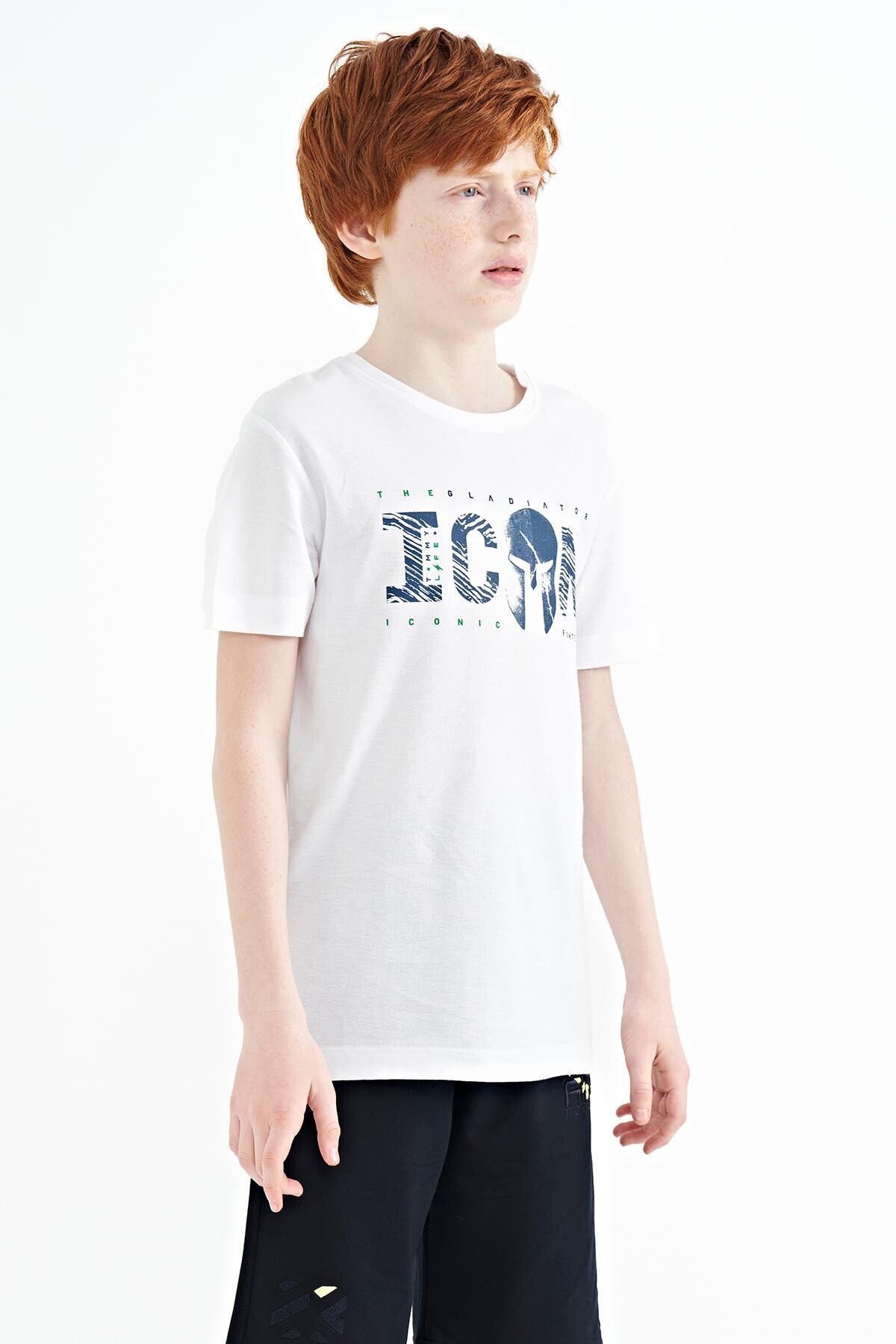 Beyaz Ön Yazı Nakışlı O Yaka Standart Kalıp Erkek Çocuk T-Shirt - 11118